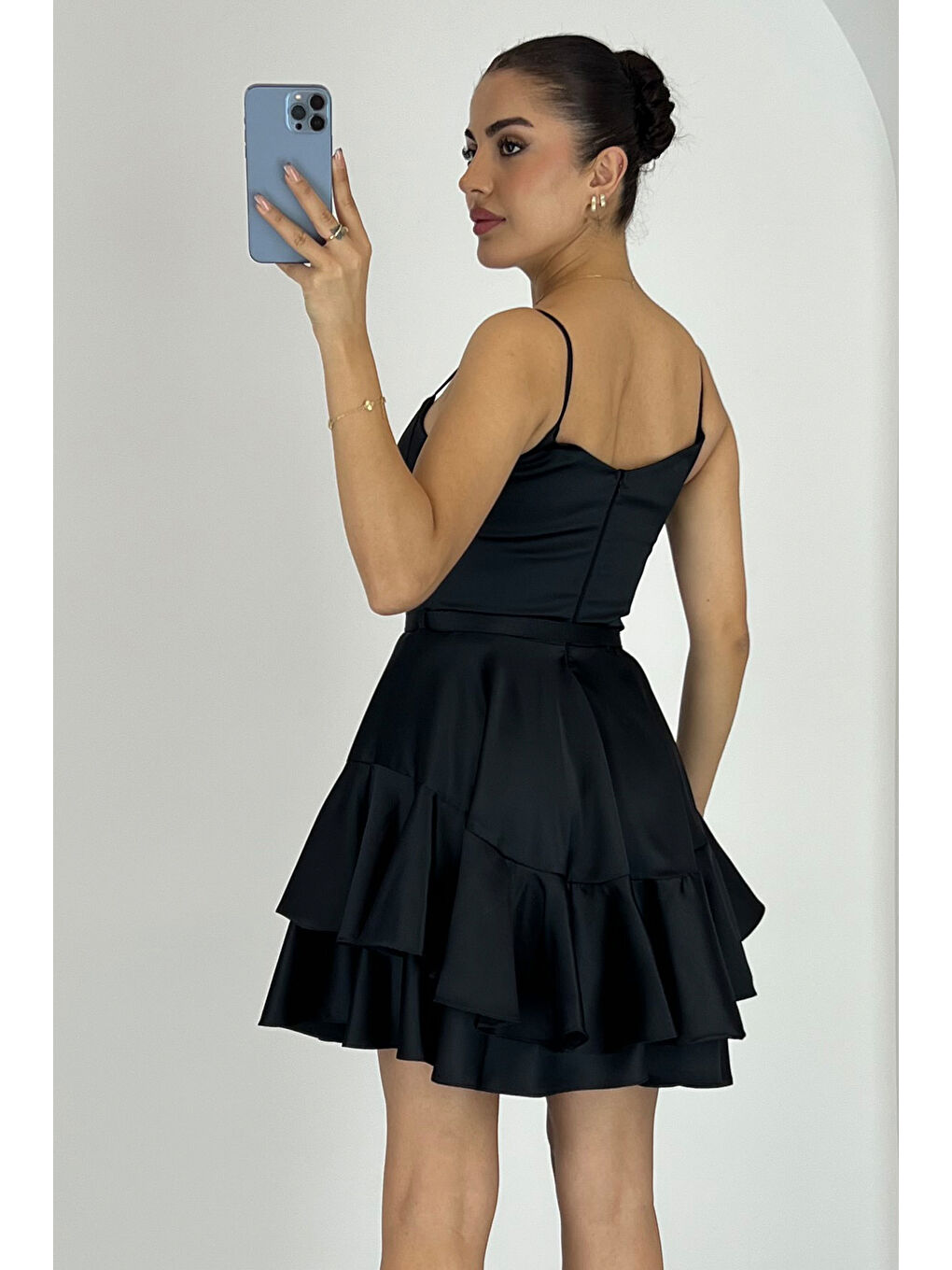 Kadın Siyah Askılı Kısa Saten Mezuniyet Abiye Elbise-4