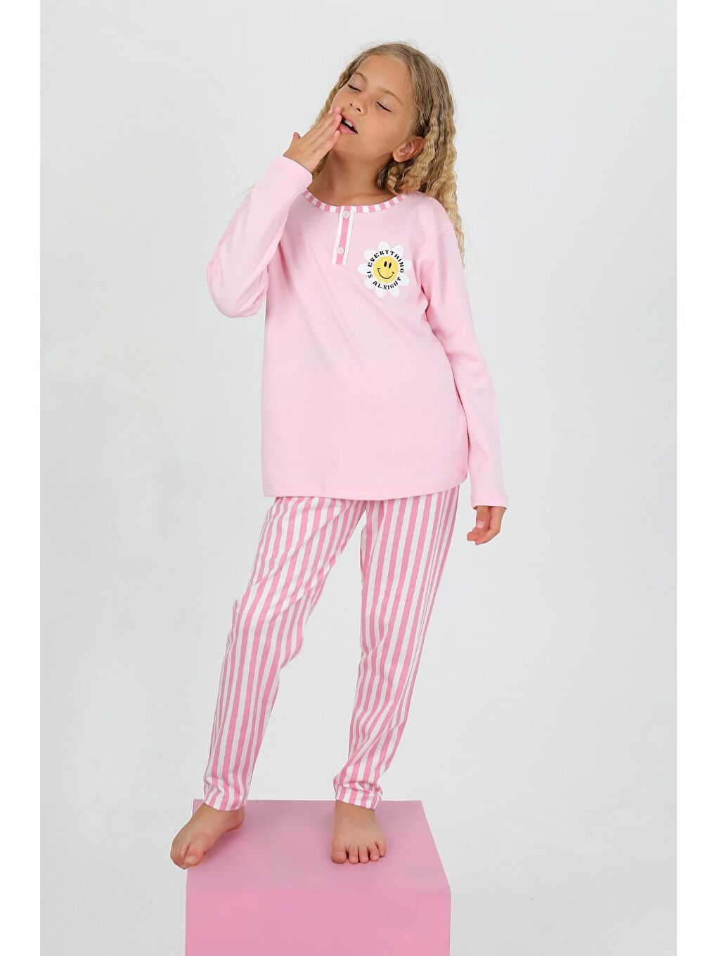 Pembe Kız Çocuk Uzun Kollu %100 Pamuklu Düğme Detaylı Pijama Takımı Alright-3