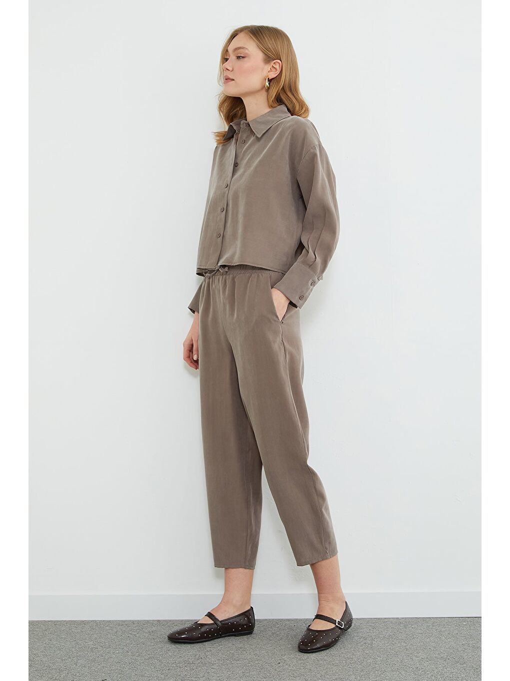 Bej Beli Lastikli Cepli Lyocell Kumaş Pantolon-2