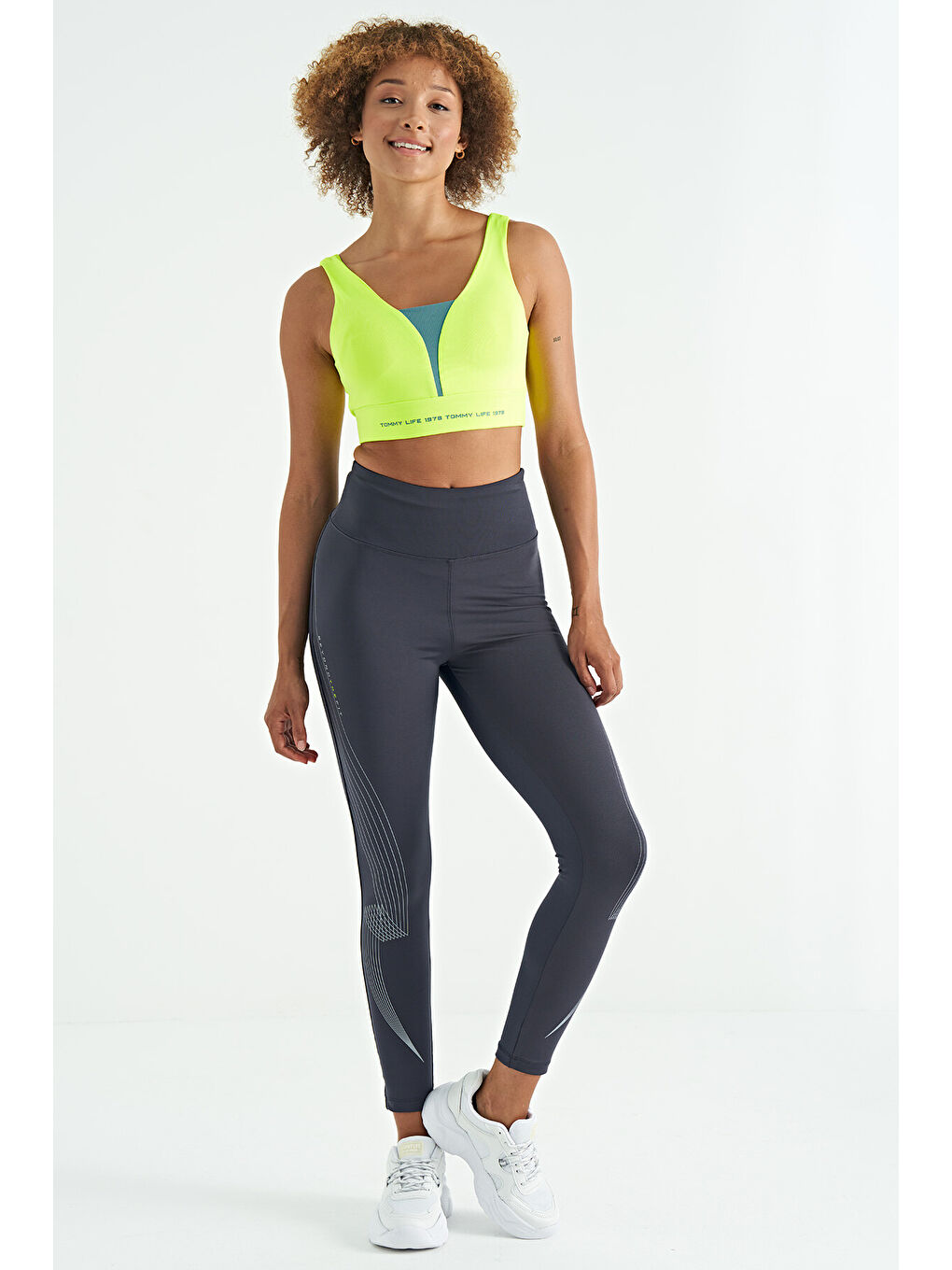 Neon Sarı Yazı Baskılı Renk Bloklu Dar Kalıp Dalgıç Kumaş Kadın Büstiyer - 97271-4