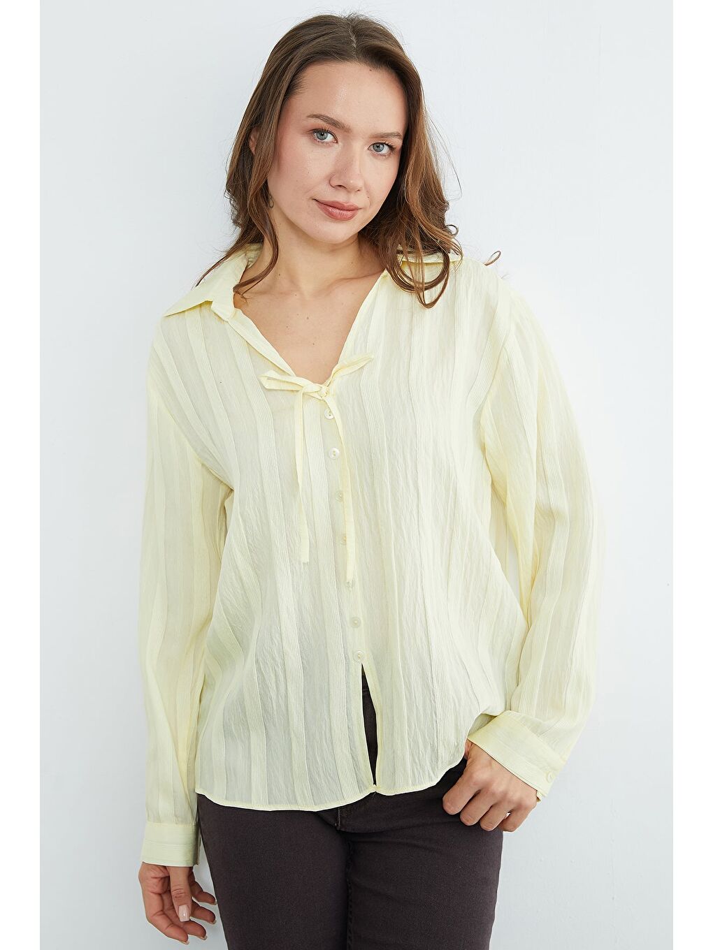 Sarı Önü Bağlamalı Düğmeli Salaş Gömlek-1