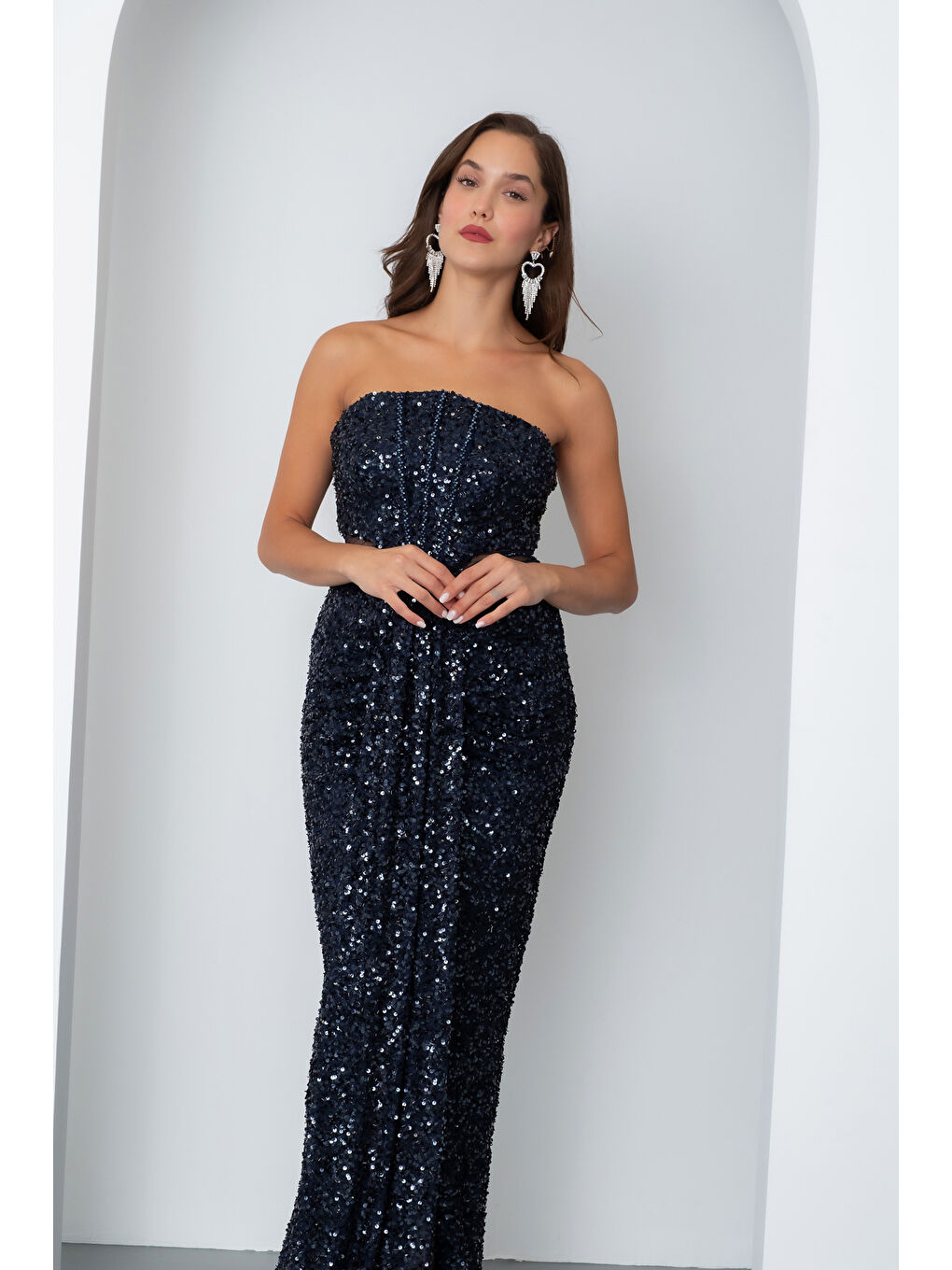 Kadın Lacivert Straplez Yırtmaçlı Uzun Abiye Elbise-3