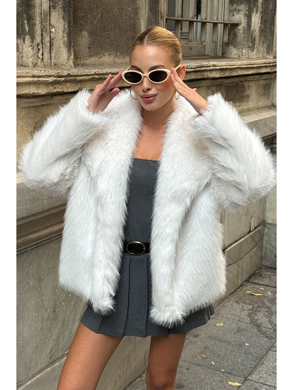 Beyaz Suni Kürk Premium Pelüş Ceket Ekru-1