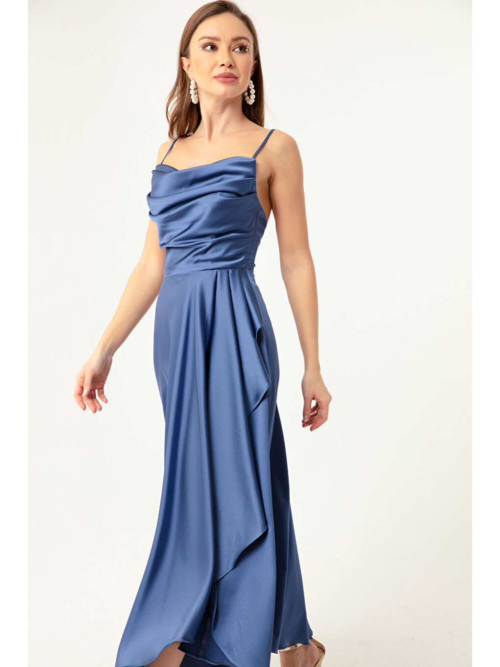 Kadın İndigo Volanlı Yırtmaçlı Saten Midi Boy Abiye & Mezuniyet Elbisesi-1