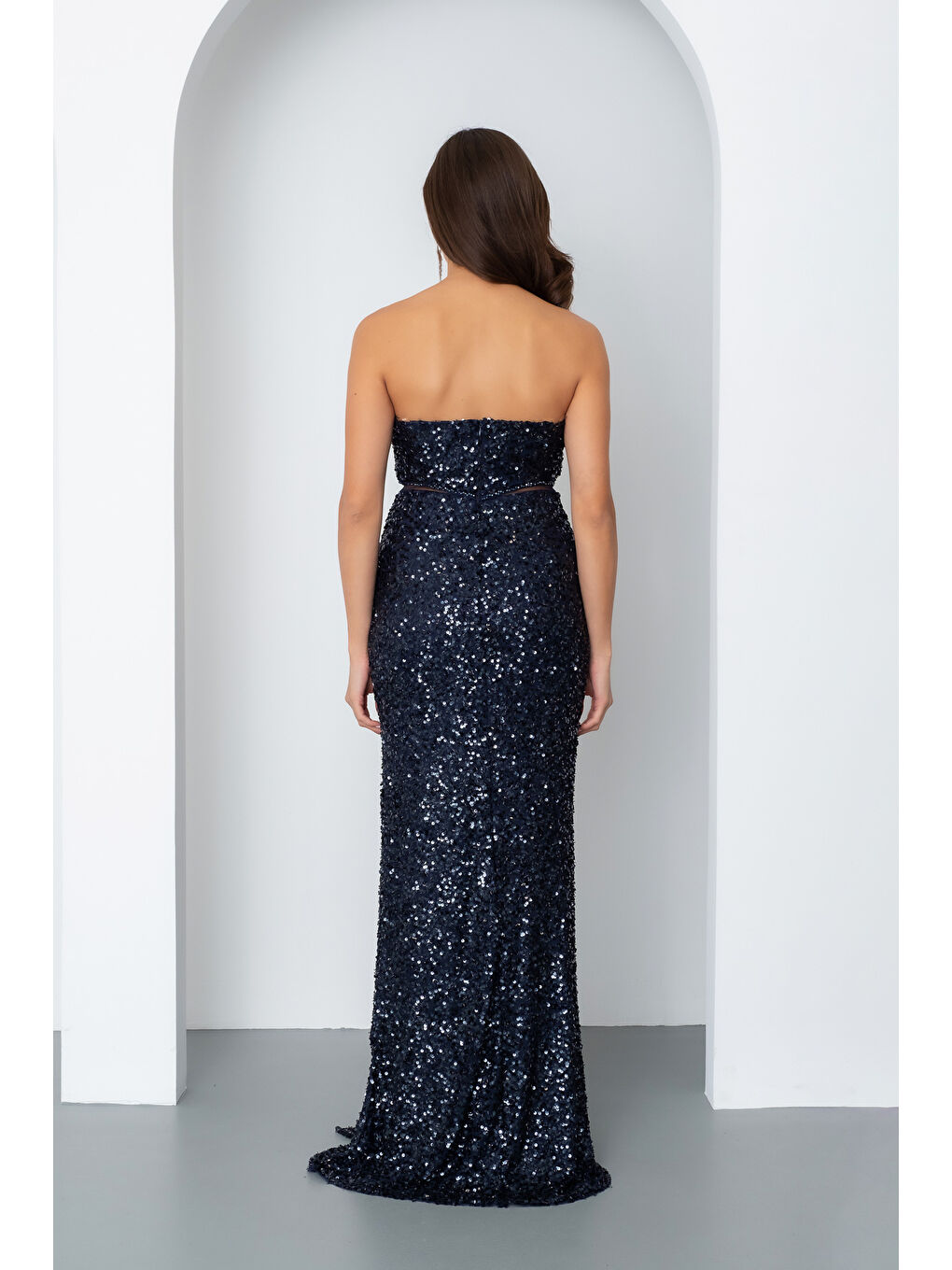 Kadın Lacivert Straplez Yırtmaçlı Uzun Abiye Elbise-4