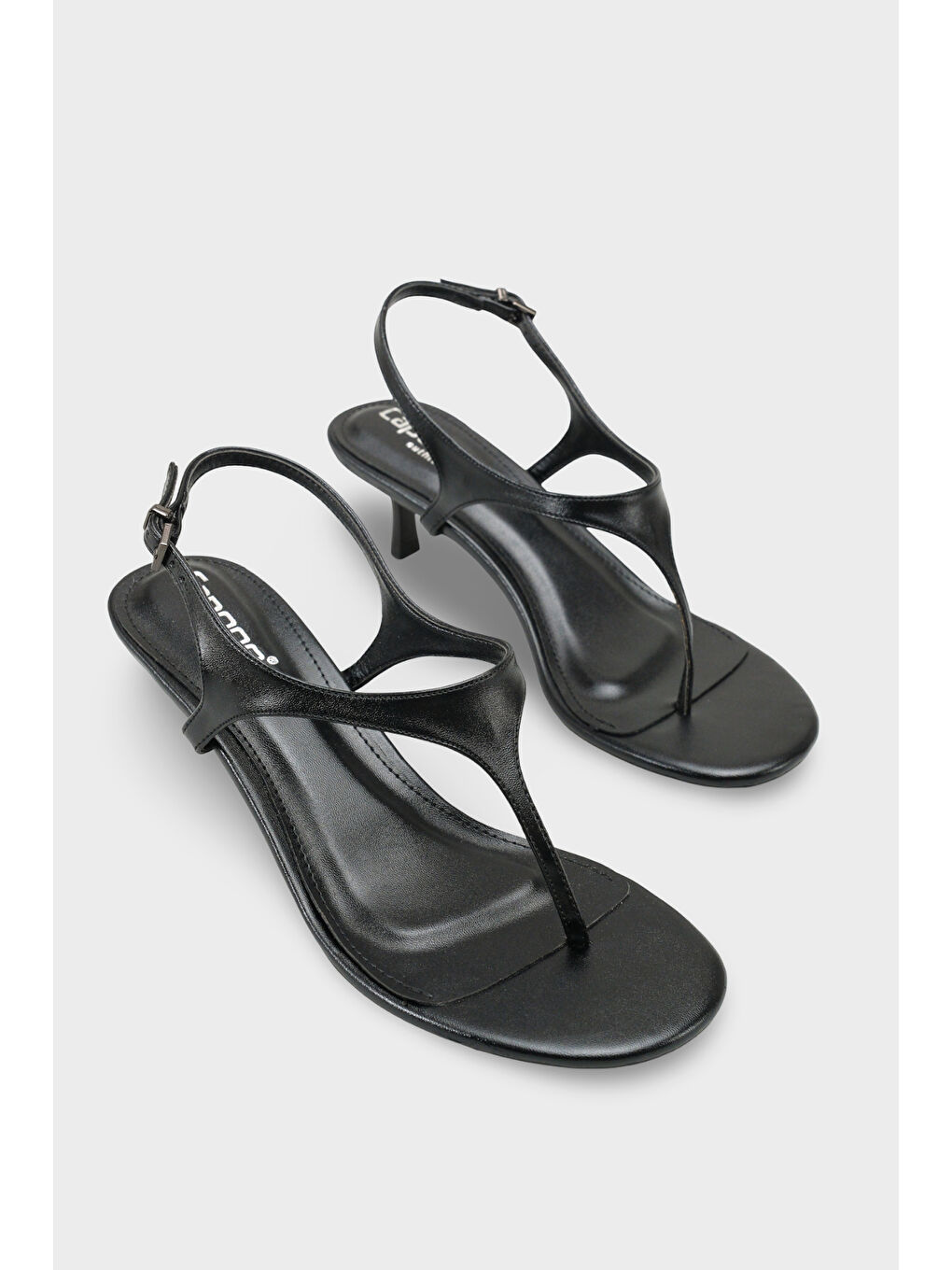 Siyah Corella Yuvarlak Burunlu Parmak Arası Orta Topuklu Kadın Ayakkabı-1