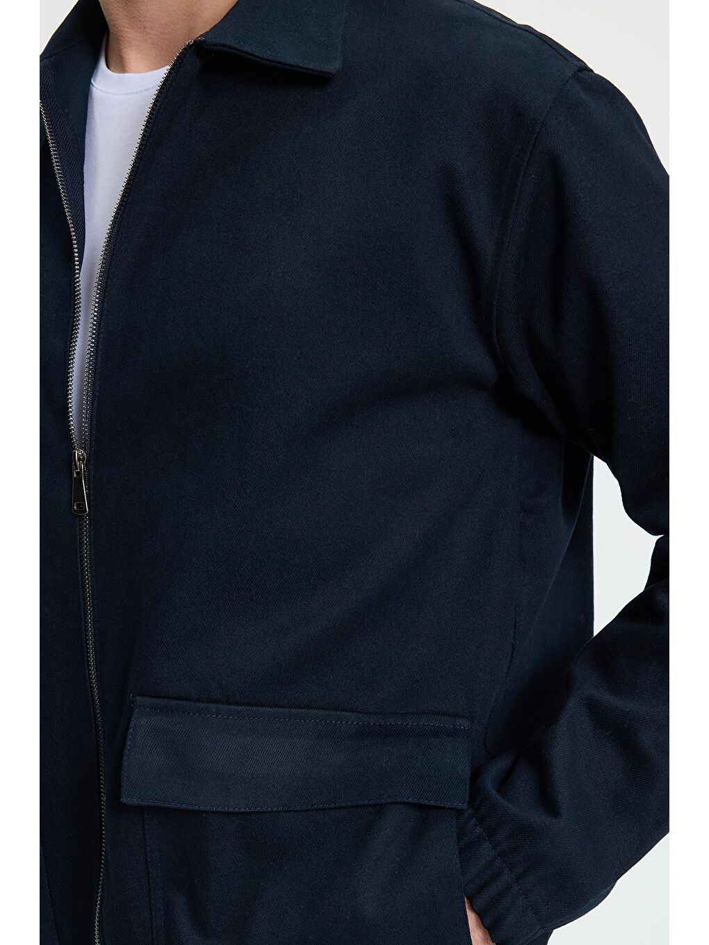 Erkek Relax Fit Rahat Kesim Çift Cep Kapaklı Fermuarlı Beli Lastikli Düz Lacivert Ceket-2