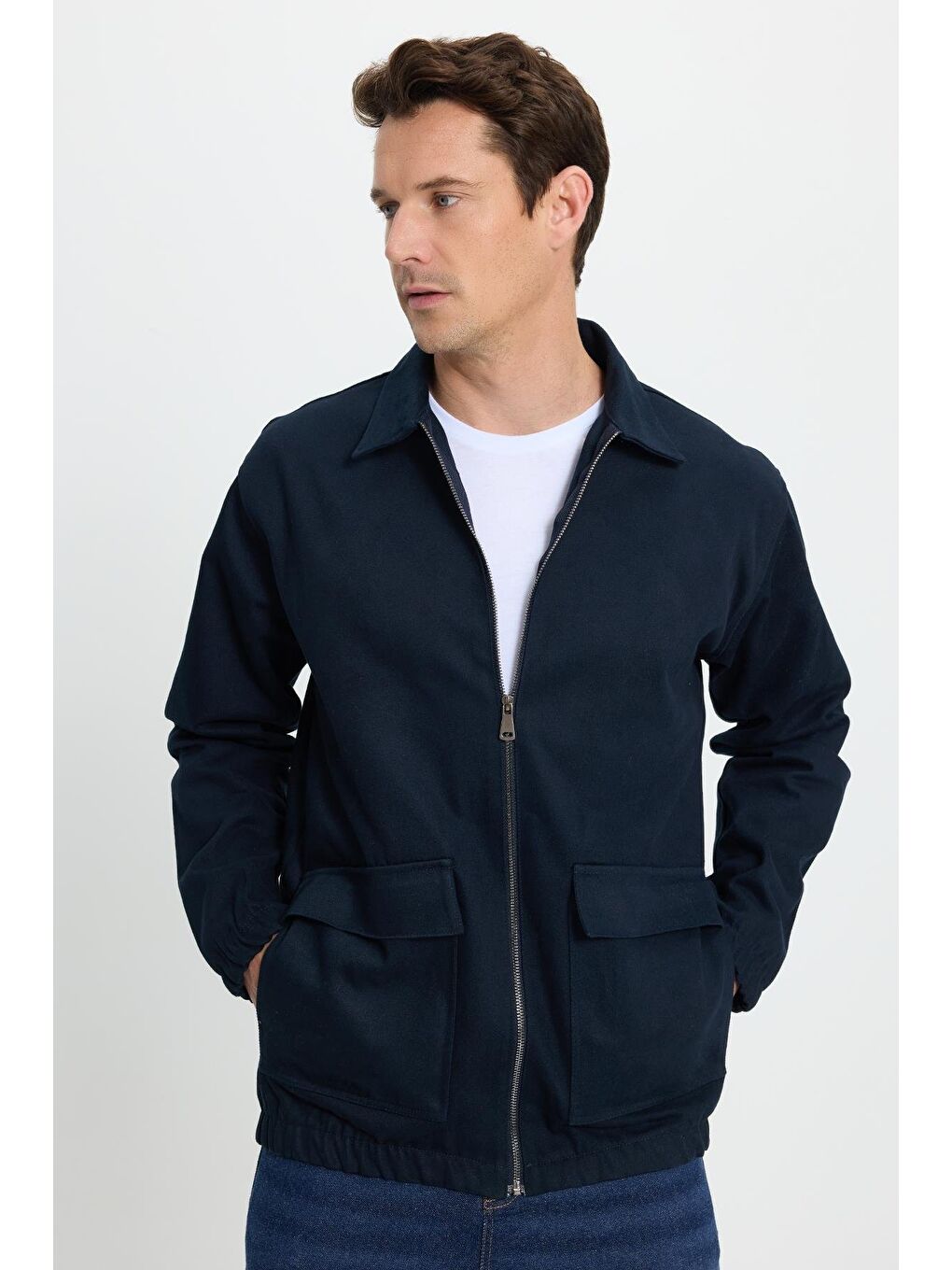 Erkek Relax Fit Rahat Kesim Çift Cep Kapaklı Fermuarlı Beli Lastikli Düz Lacivert Ceket-3