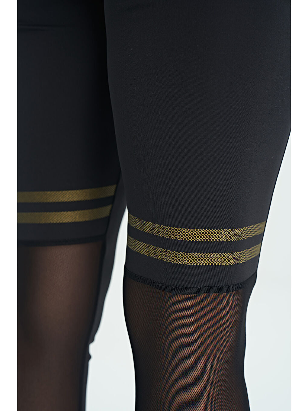 Siyah Renk Bloklu Fileli Yüksek Bel Slim Fit Dalgıç Kumaş Kadın Tayt - 94632-8