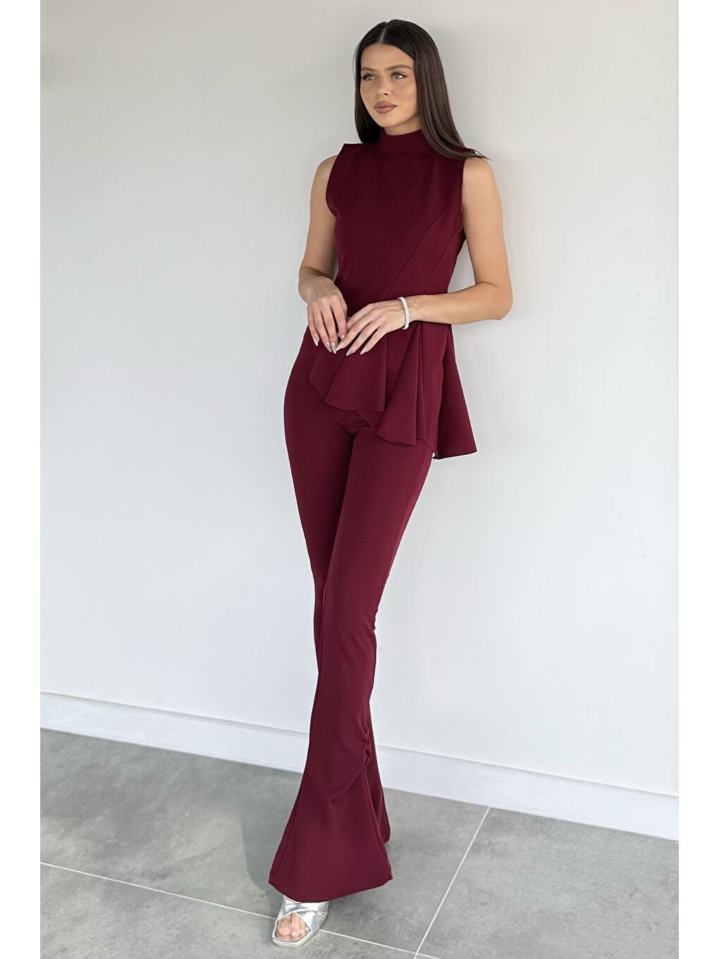 Bordo Kadın Dik Yaka Bluz Bel Lastikli Paça Büzgülü Pantolon İkili Takım-1