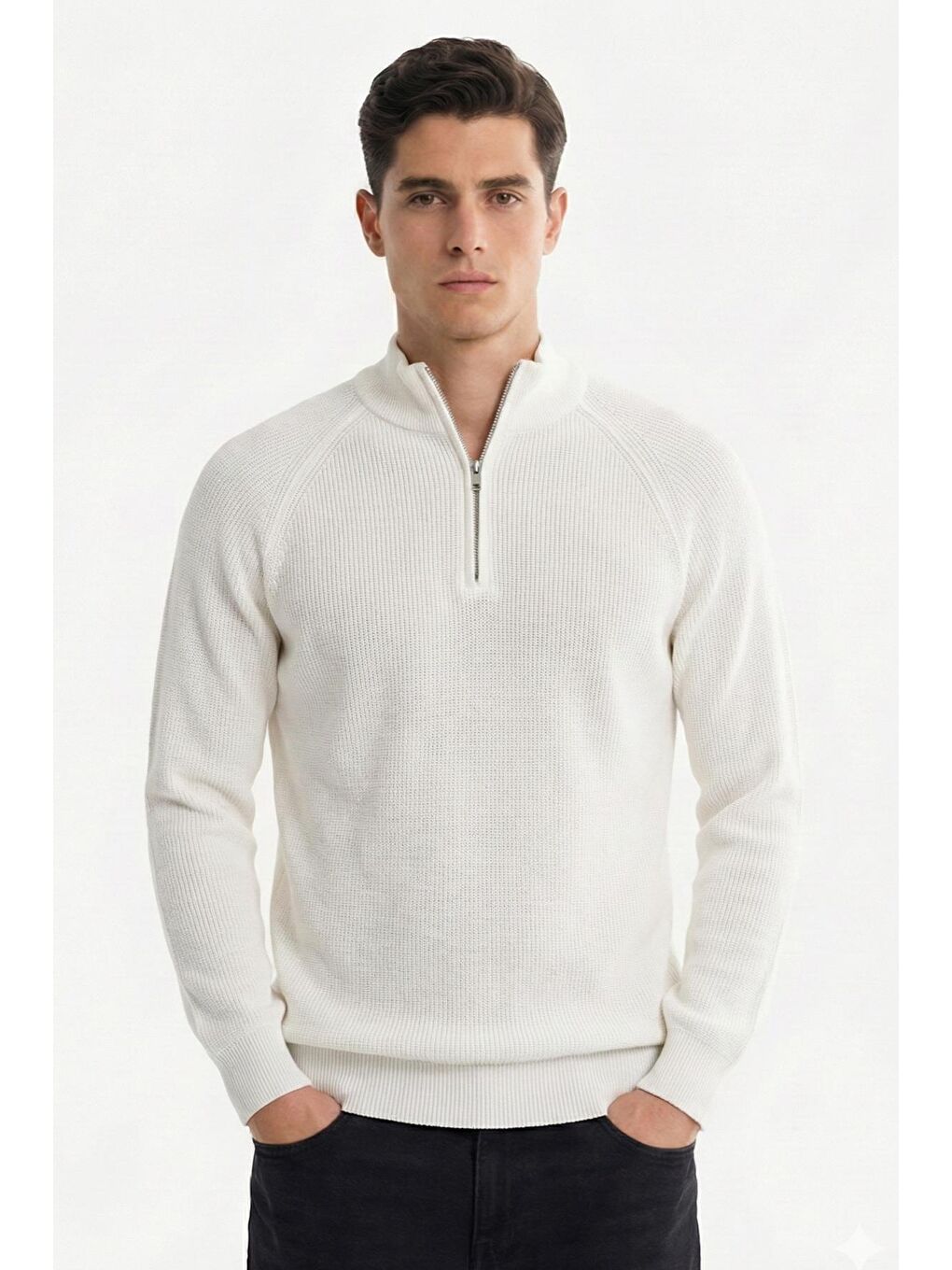 Beyaz Ekru Slim Fit Dokulu Fermuarlı Yarım Balıkçı Yaka Erkek Triko Kazak