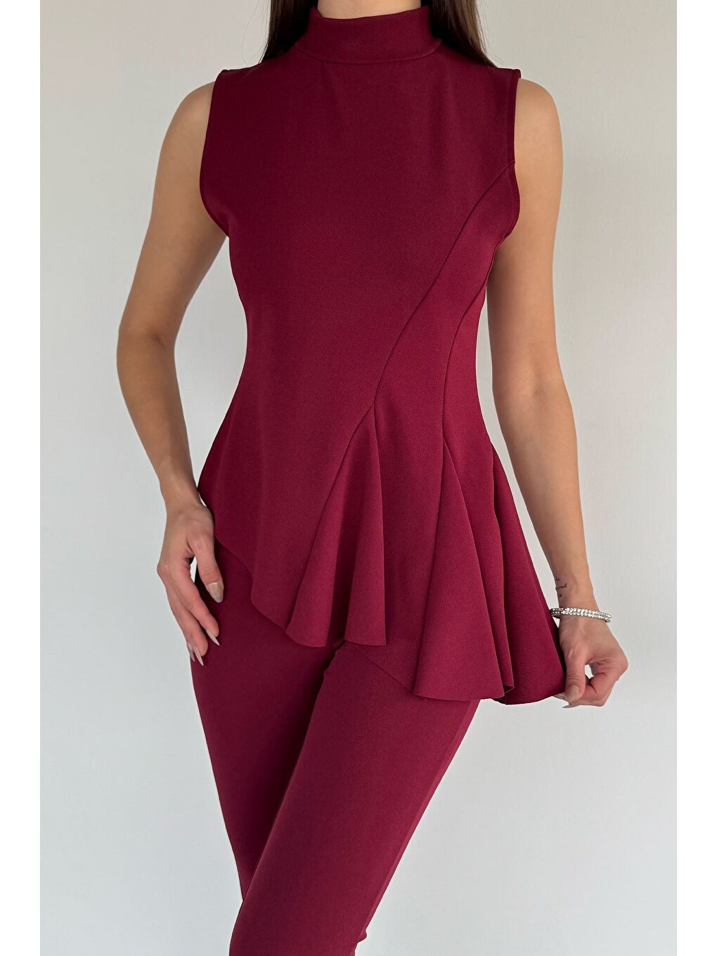 Bordo Kadın Dik Yaka Bluz Bel Lastikli Paça Büzgülü Pantolon İkili Takım-3