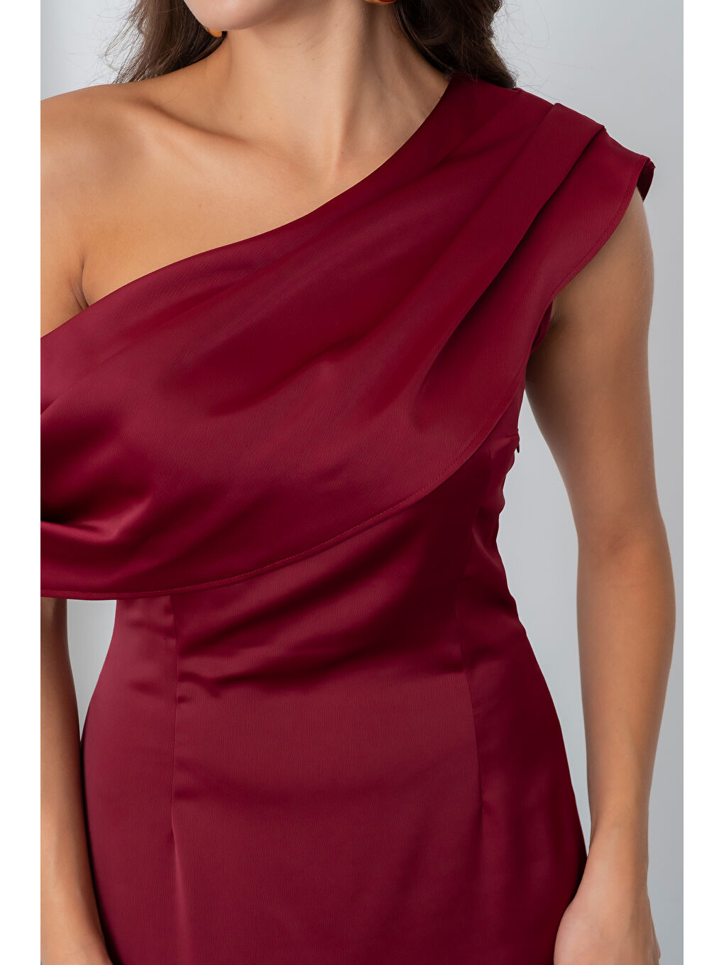 Kadın Bordo Degaje Yaka Saten Elbise-2