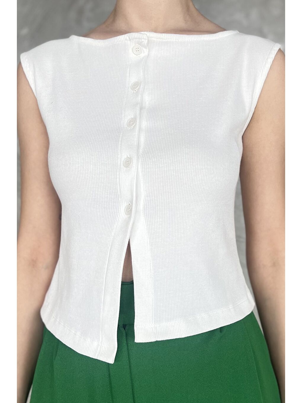 Beyaz Kadın Kendinden Çizgi Desenli Yelek-3