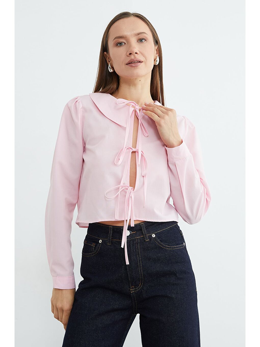 Pembe Önden Bağlamalı Bebe Yaka Crop Bluz-2