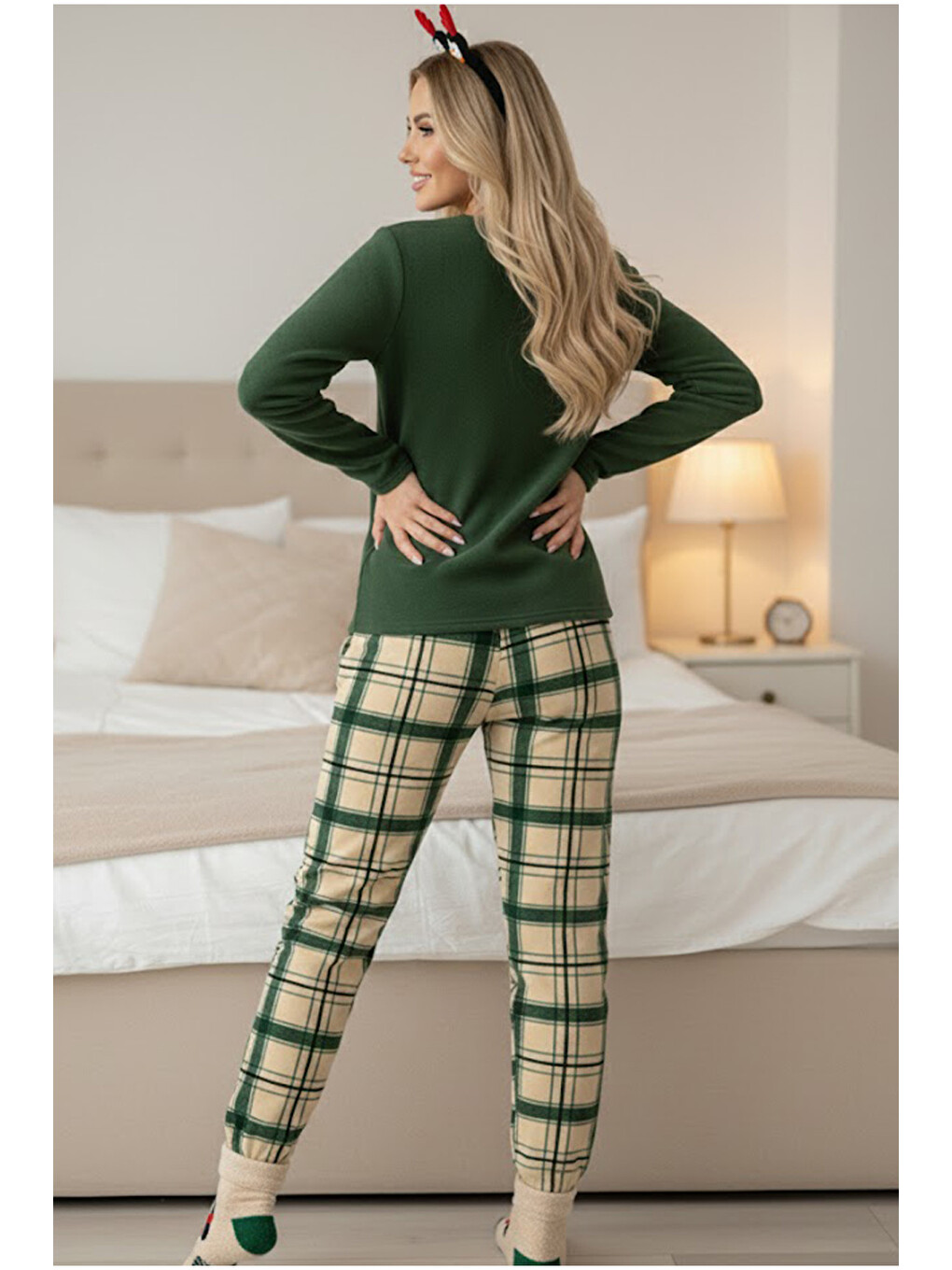 Yeşil Ekose Desenli Nakışlı Polar Kışlık Örme Pijama Takım-2
