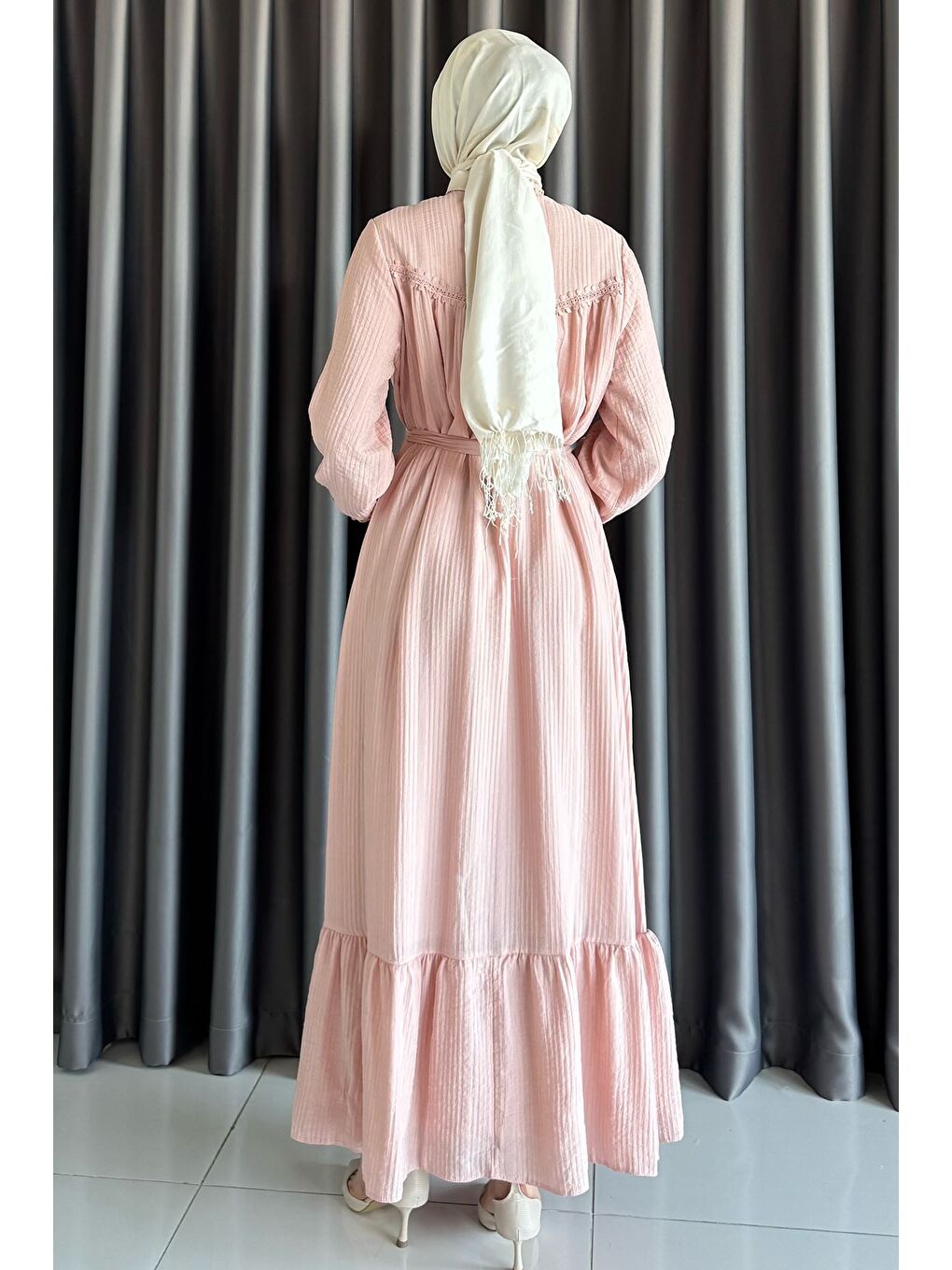 Pembe Boydan Düğmeli Fırfırlı Bel Kuşak Detaylı Tesettür Elbise-6