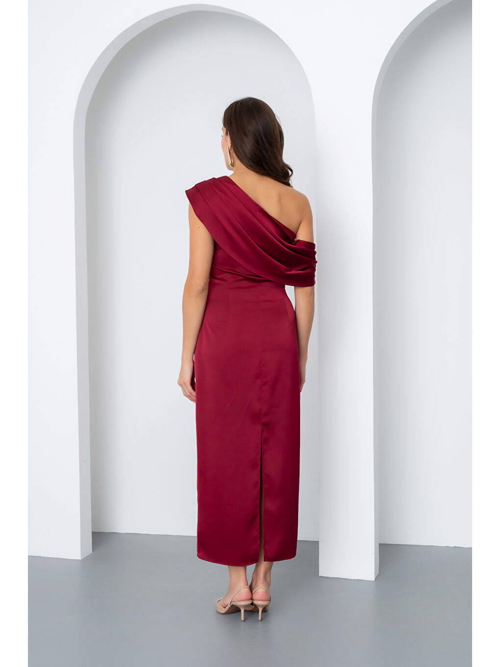 Kadın Bordo Degaje Yaka Saten Elbise-4