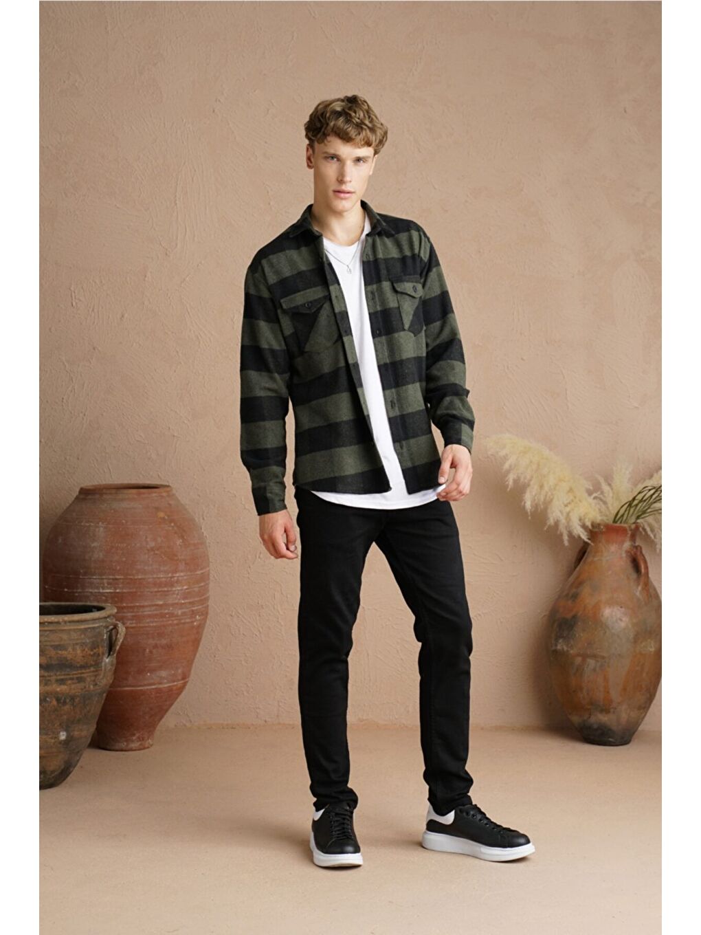 Tarz Cool Haki Erkek Slim Fit Düğmeli Yaka Çift Cepli Oduncu Ekose Gömlek - 2