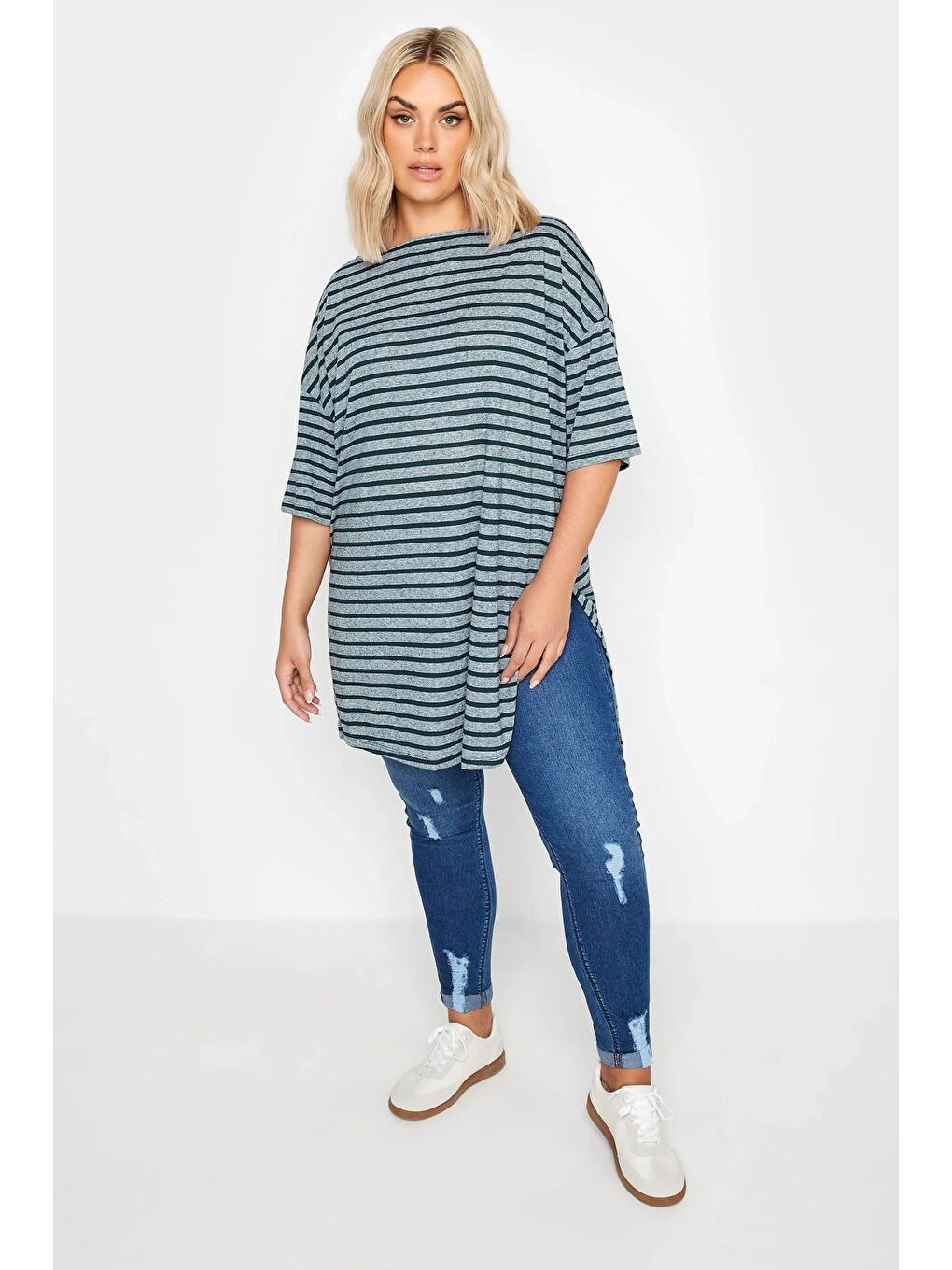 Stil Diva Mavi Büyük Beden Kayık Yaka Yarım Kollu Yırtmaç Detaylı Oversize T-shirt 303216 - 3