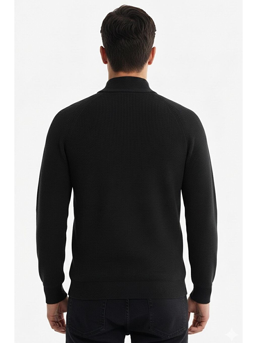Siyah Slim Fit Dokulu Fermuarlı Yarım Balıkçı Yaka Erkek Triko Kazak-1