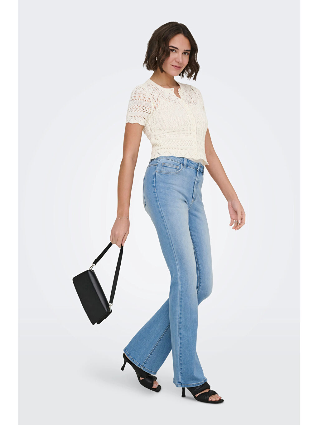 Ekru Onlelke Pamuklu Cropped Fit İnci Süslemeli Bisiklet Yaka Kadın Triko 15363050-1