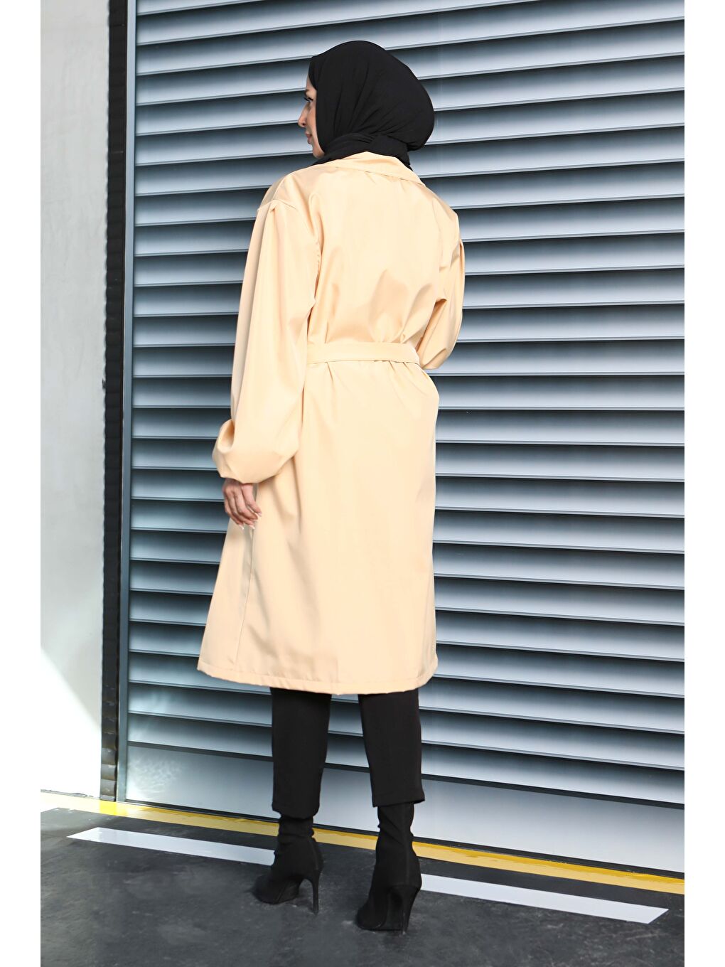 Kuşaklı Kolu Lastikli Miranda Trençkot Bej - 27603-5