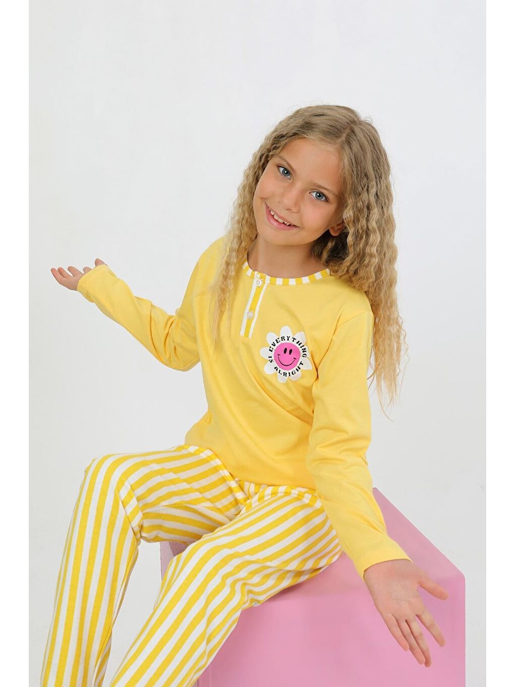 Sarı Kız Çocuk Uzun Kollu %100 Pamuklu Düğme Detaylı Pijama Takımı Alright-3