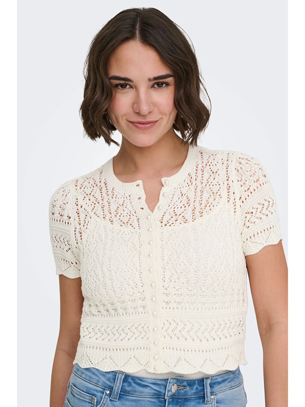 Ekru Onlelke Pamuklu Cropped Fit İnci Süslemeli Bisiklet Yaka Kadın Triko 15363050-2