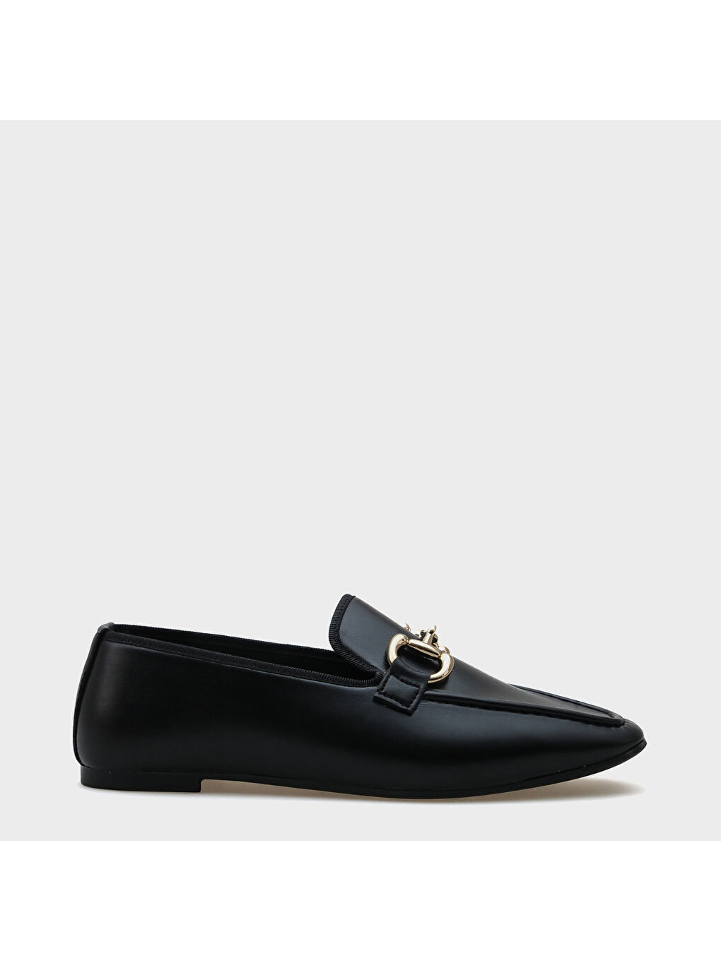 Siyah Candi Metal Tokalı Kadın Loafer