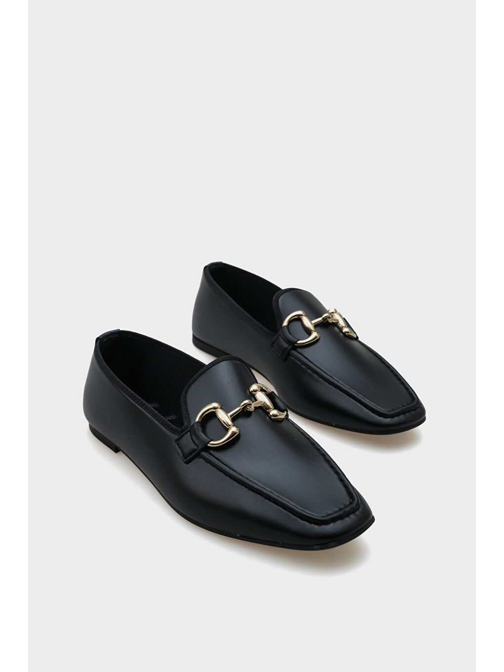 Siyah Candi Metal Tokalı Kadın Loafer-1