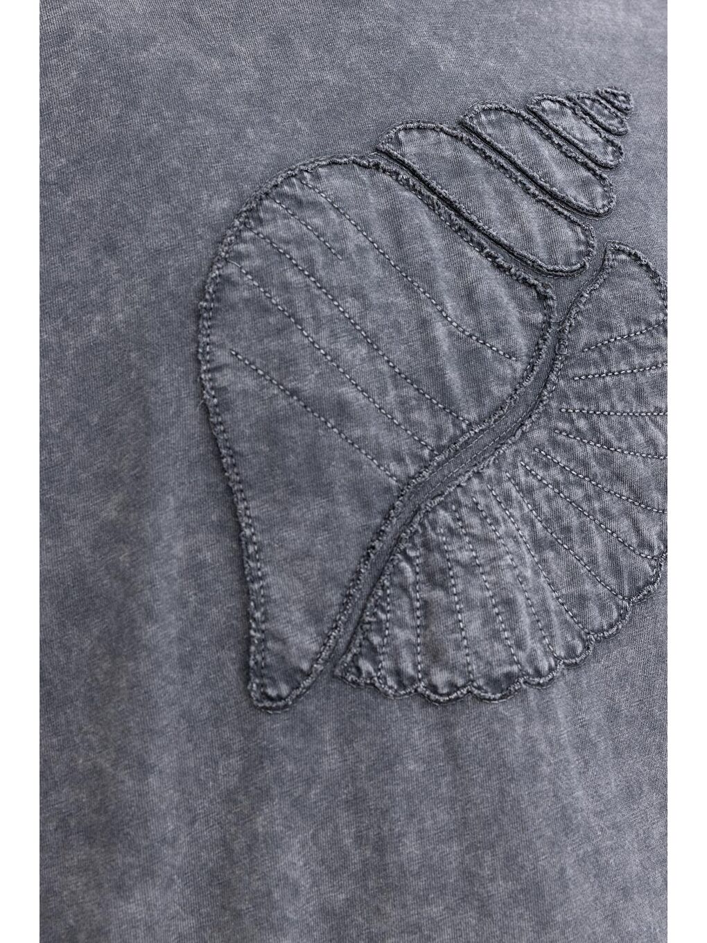 Siyah-Önü Nakış Detaylı Sweat-4