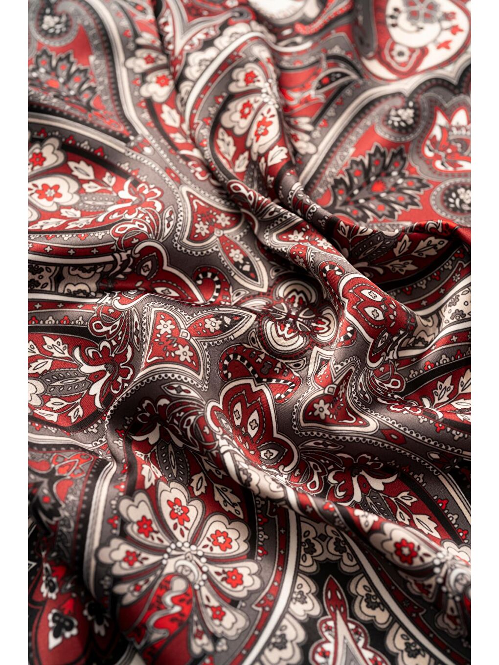Bordo Kadın Etnik Desenli 55*55 cm Bandana & Fular-2