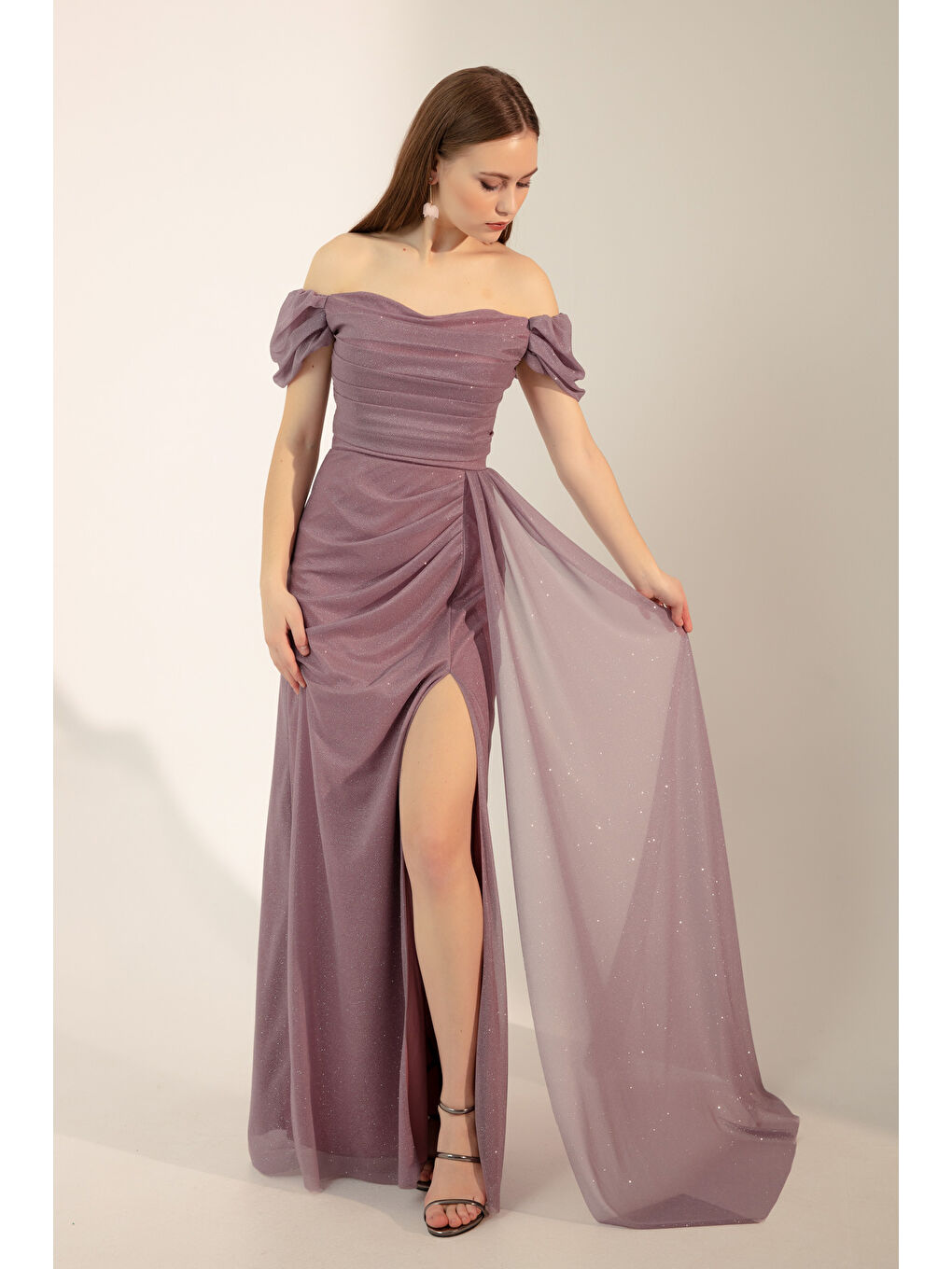 Pembe Kadın Pudra Kayık Yaka Drapeli Yırtmaçlı Uzun Simli Abiye Elbise-1