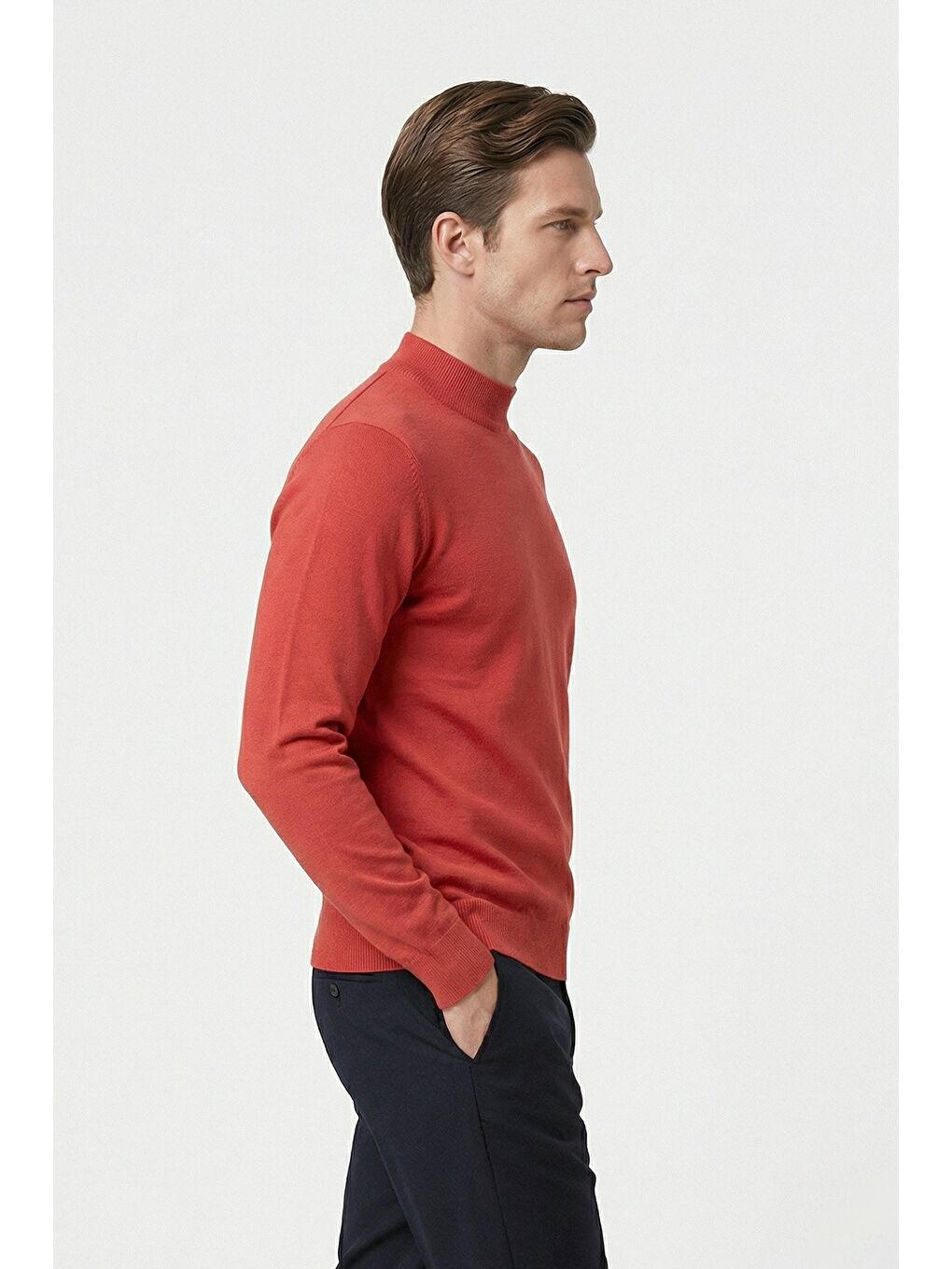 Kırmızı Standart Fit Nar Çiçeği Yün Karışımlı Yarım Balıkçı Yaka Düz Desen Triko Kazak-2