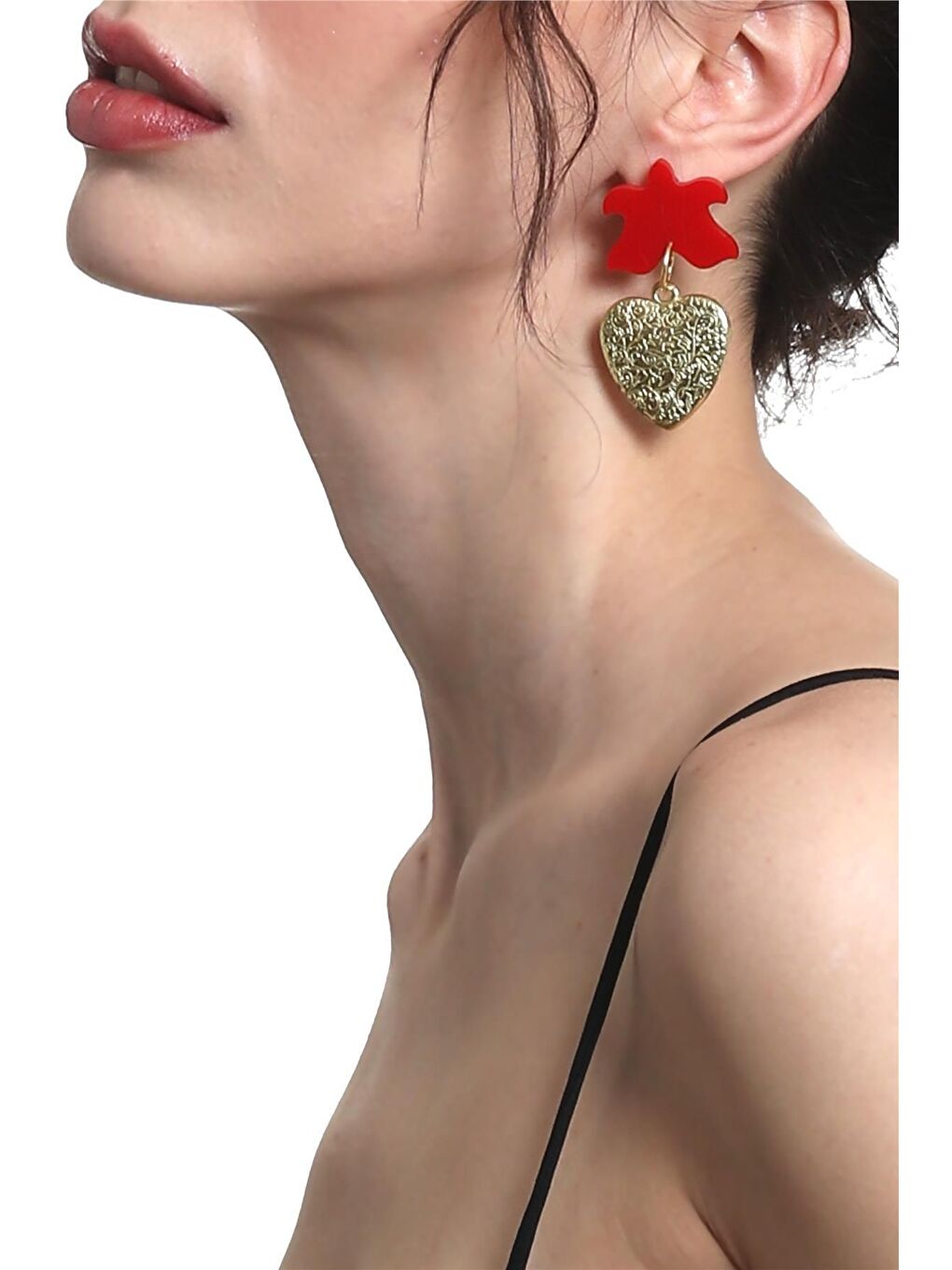 Karışık Kadın Altın Renk Lak Kaplama Çivili Model Aşkın Ateşi Tasarım Küpe-1