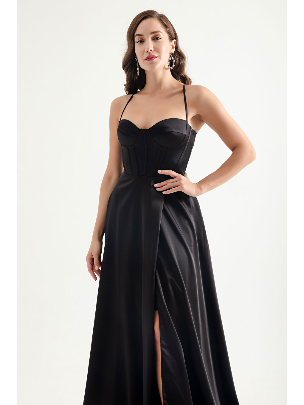 Kadın Siyah Askılı Uzun Saten Abiye Elbise-2