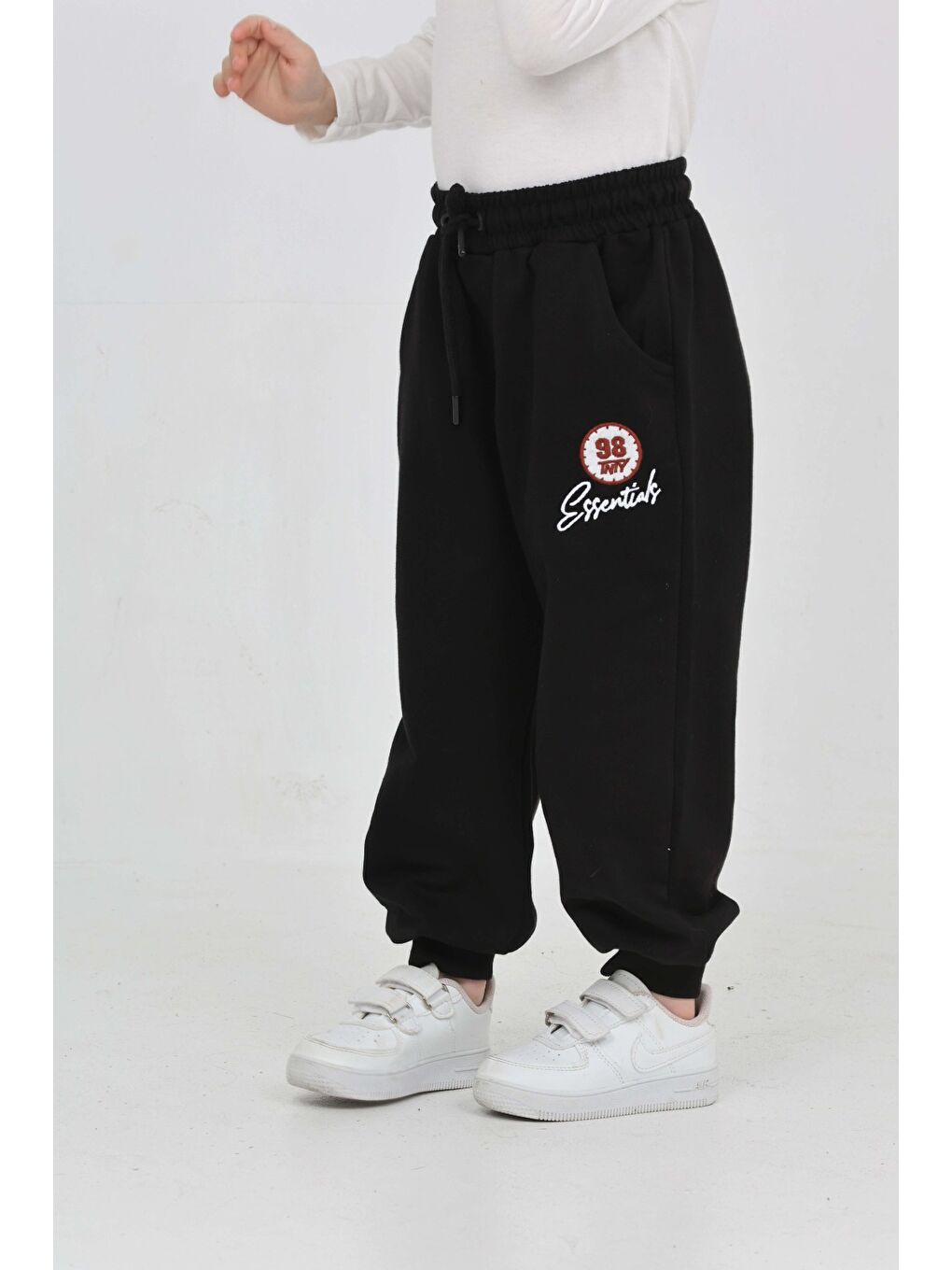 Siyah Erkek Çocuk 98 Nakışlı Eşofman Alt-3