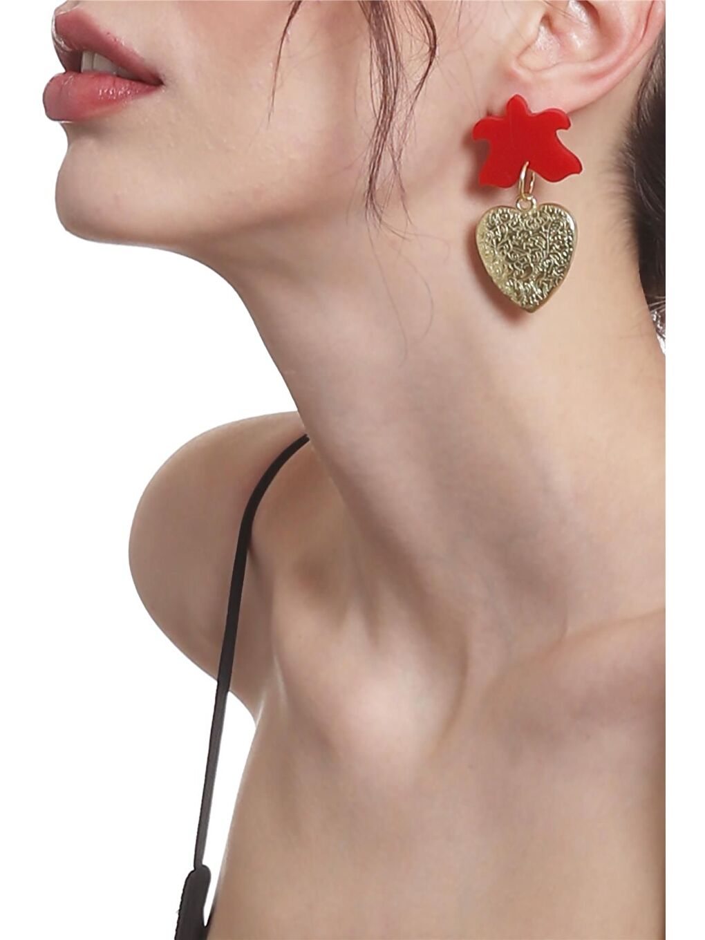 Karışık Kadın Altın Renk Lak Kaplama Çivili Model Aşkın Ateşi Tasarım Küpe-2