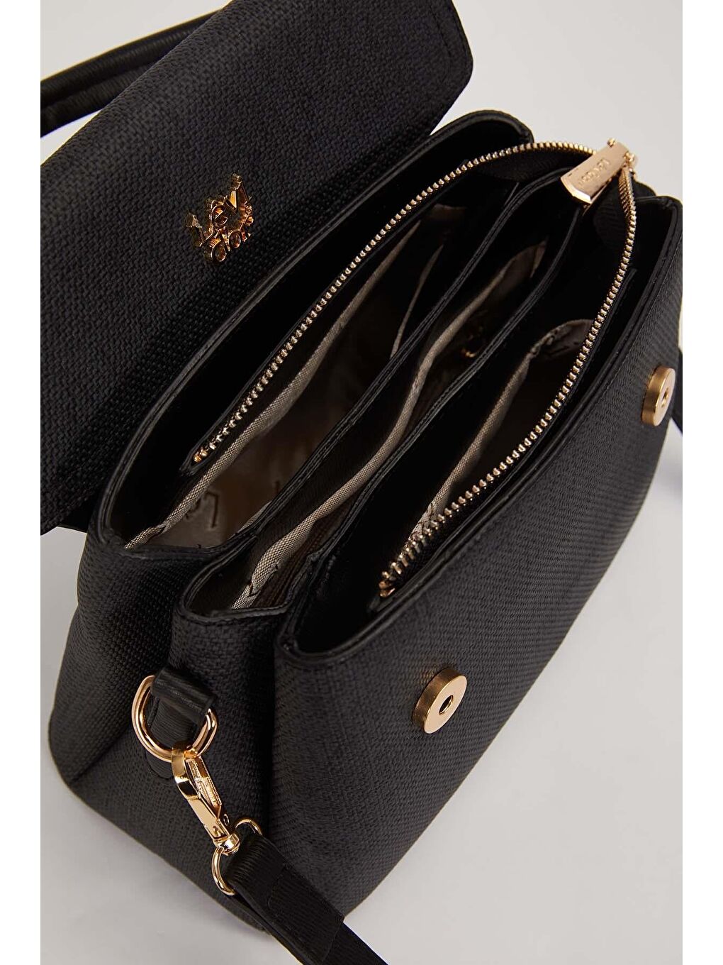 Siyah Kadın Omuz Çantası 930064-2