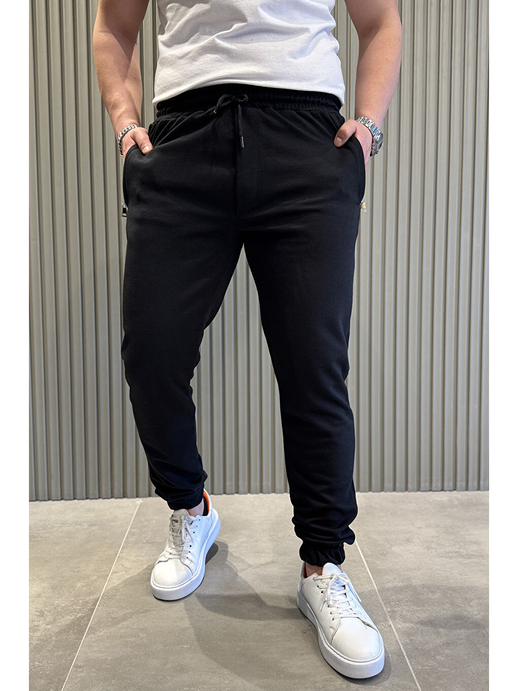 Siyah Paça Lastikli Jogger Erkek Pantolon