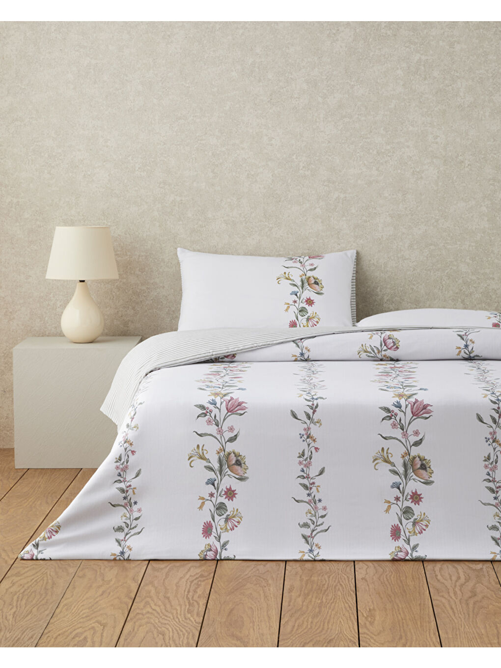 Fioreline Dijital Baskılı Kolay Ütülenir Çift Kişilik Nevresim Takımı 200x220 cm Yeşil-Sarı