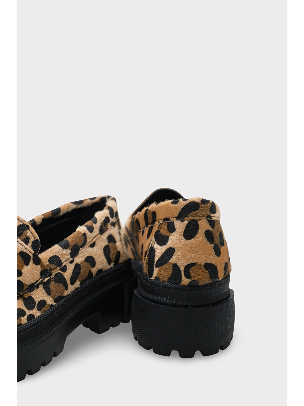 Karışık Fania Oval Burunlu Trak Tabanlı Rugan Kadın Loafer-3