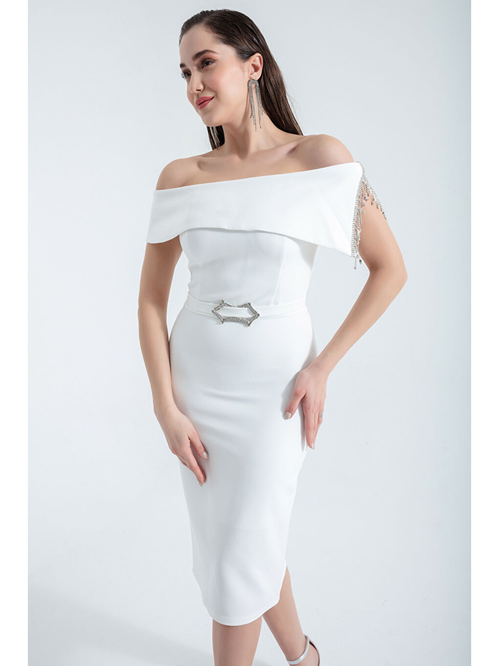 Kadın Beyaz Kayık Yaka Taşlı Kemerli Midi Abiye-2