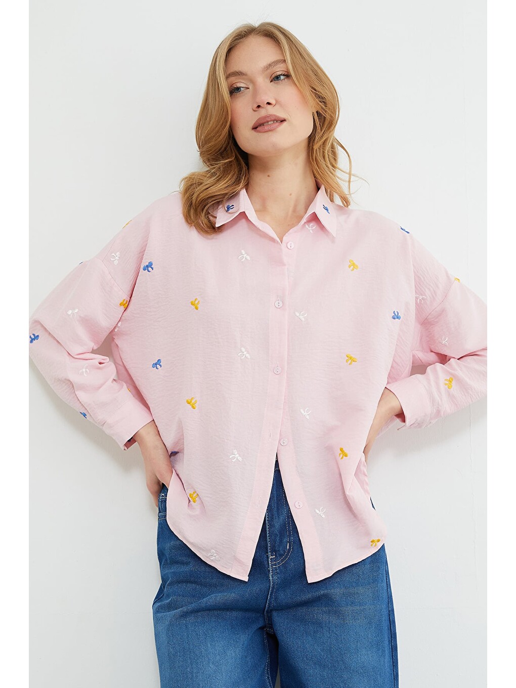 Pembe Fiyonk Nakışlı Oversize Gömlek-1