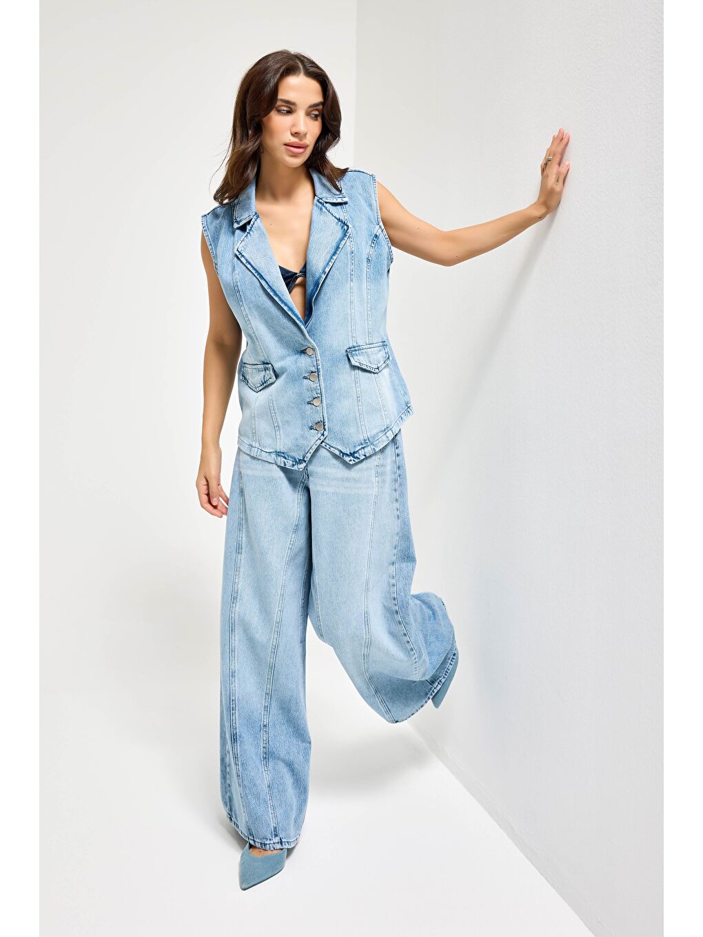 Mavi Kadın Ice Jean Rengi 4s6-27 Önü Düğmeli Yakalı Sıfır Kol Maxi Boy Denim Yelek-1