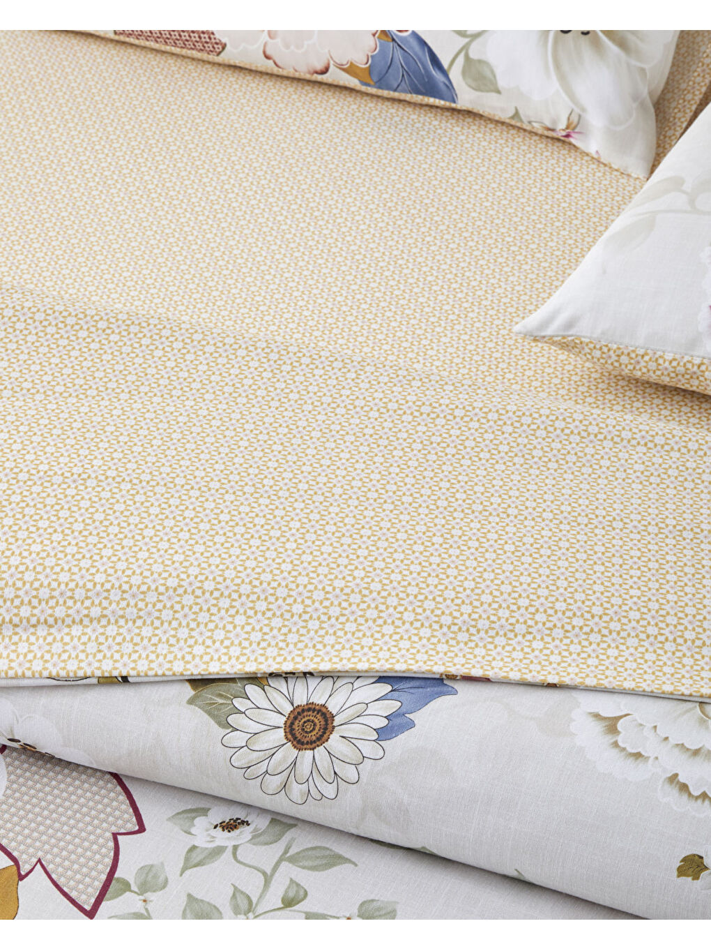 Bloomora Dijital Baskılı Kolay Ütülenir Çift Kişilik Nevresim Takımı 200x220 cm Bej-Sarı-2