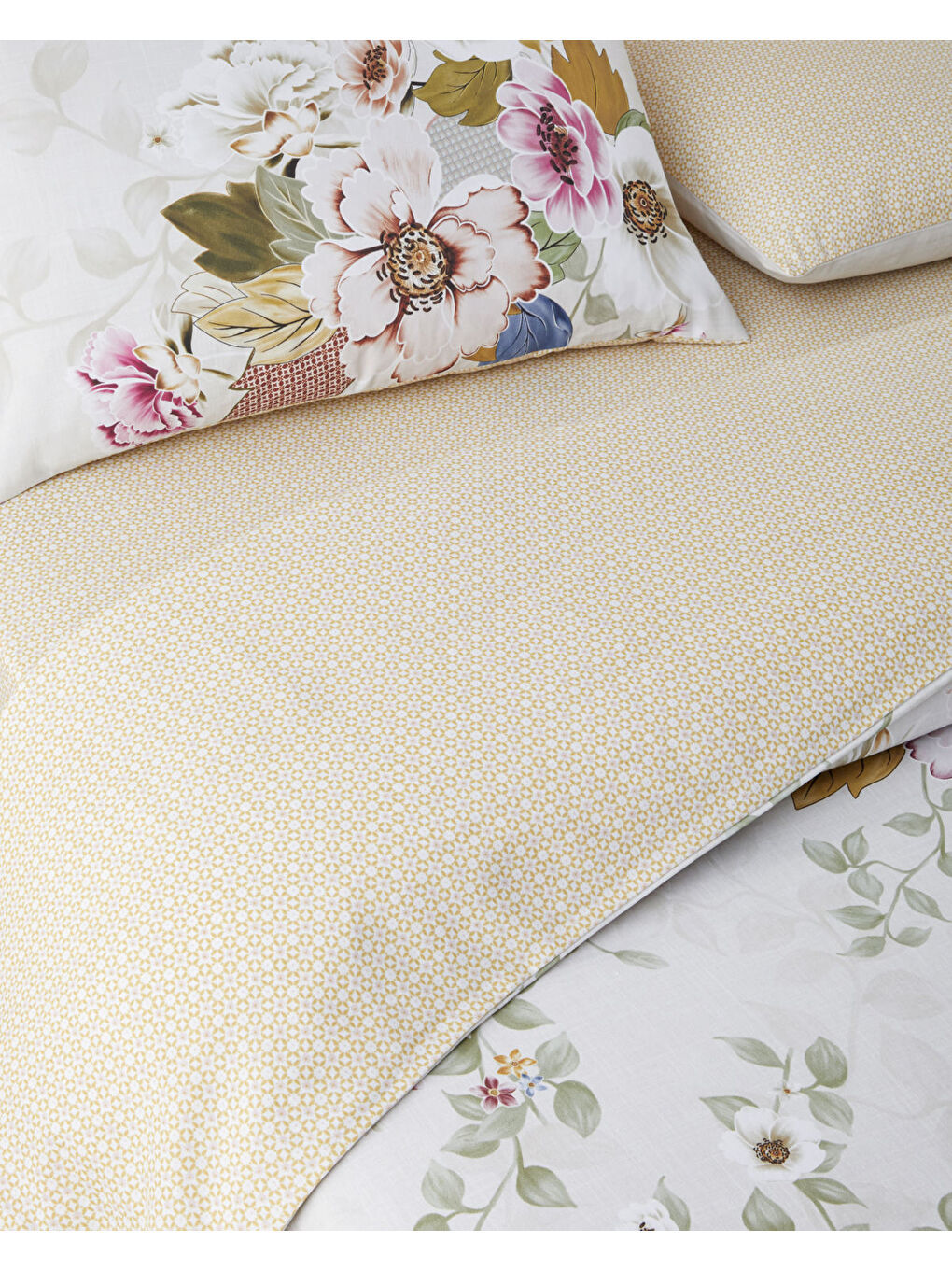 Bloomora Dijital Baskılı Kolay Ütülenir Çift Kişilik Nevresim Takımı 200x220 cm Bej-Sarı-5