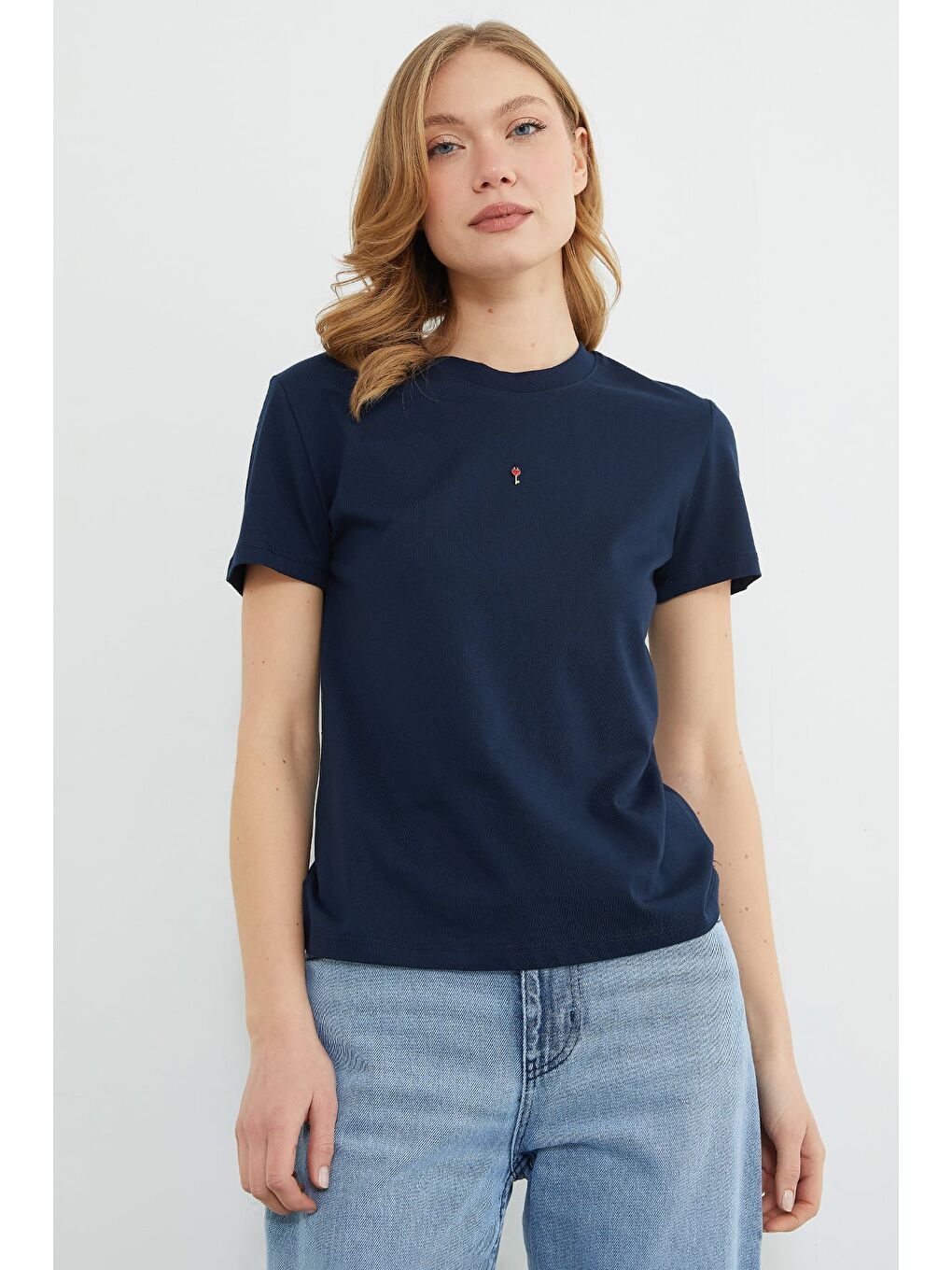 Lacivert Anahtar Aksesuarlı Bisiklet Yaka Tişört-3