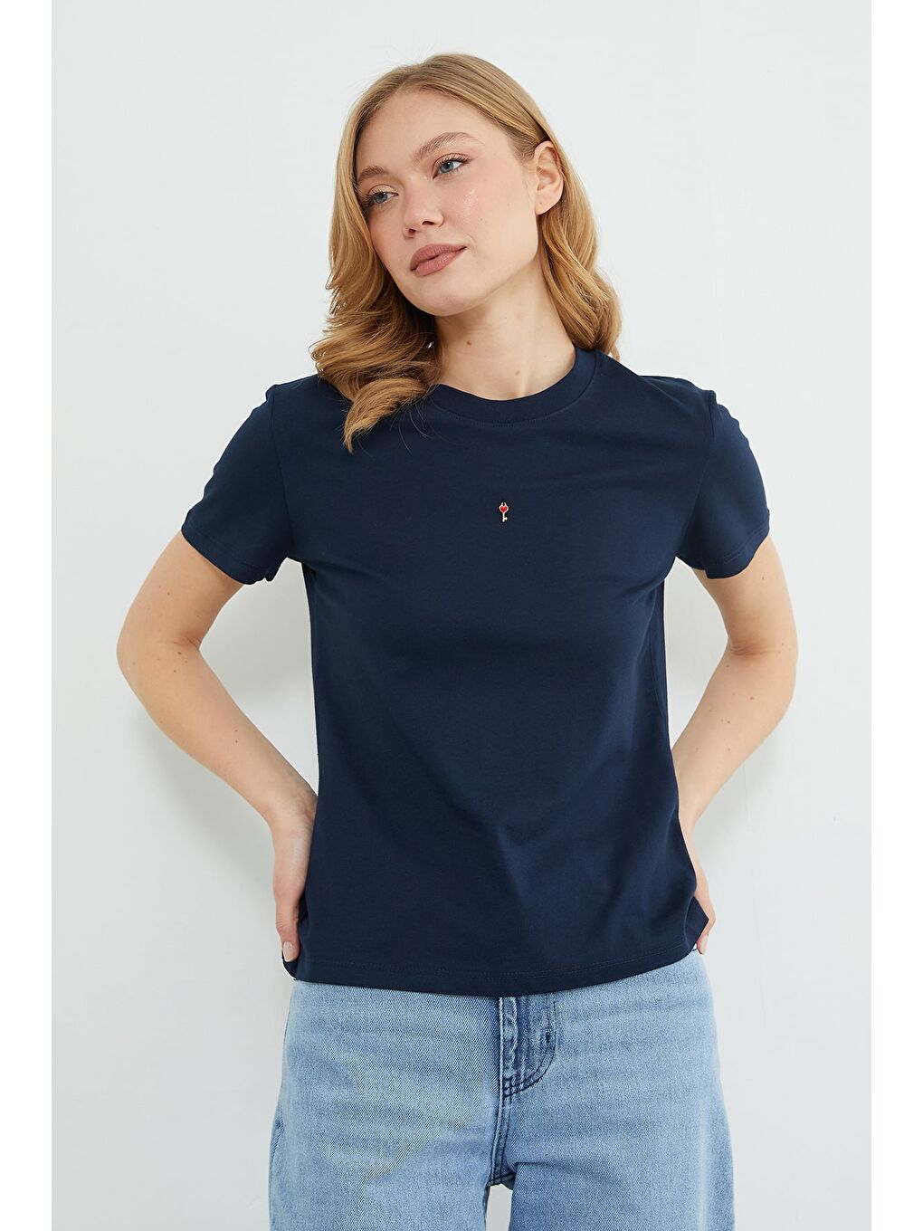 Lacivert Anahtar Aksesuarlı Bisiklet Yaka Tişört-4